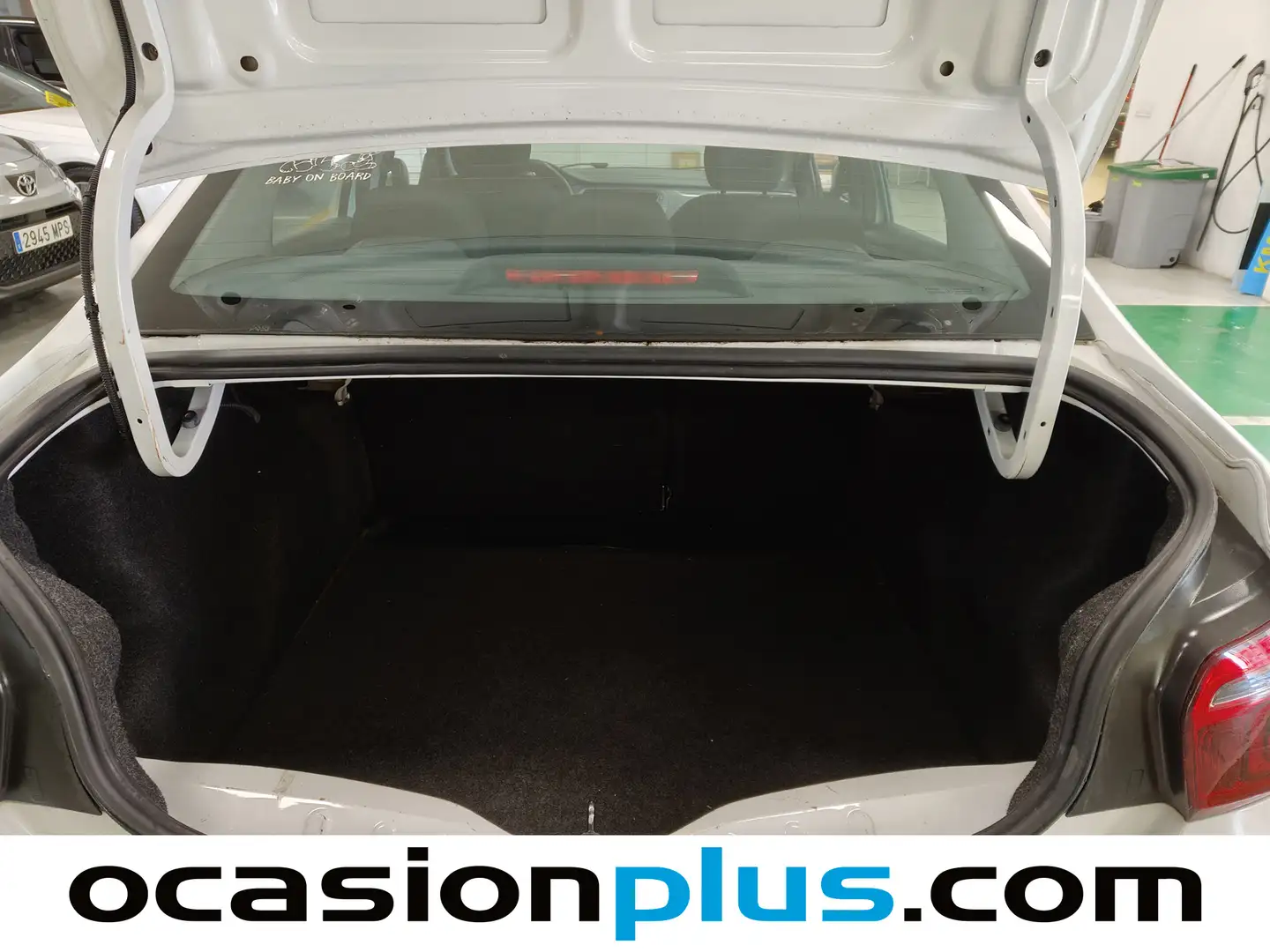 Foto Citroën C-Elysée Citroen C-Elysee BlueHDi 100 Shine (102 CV)