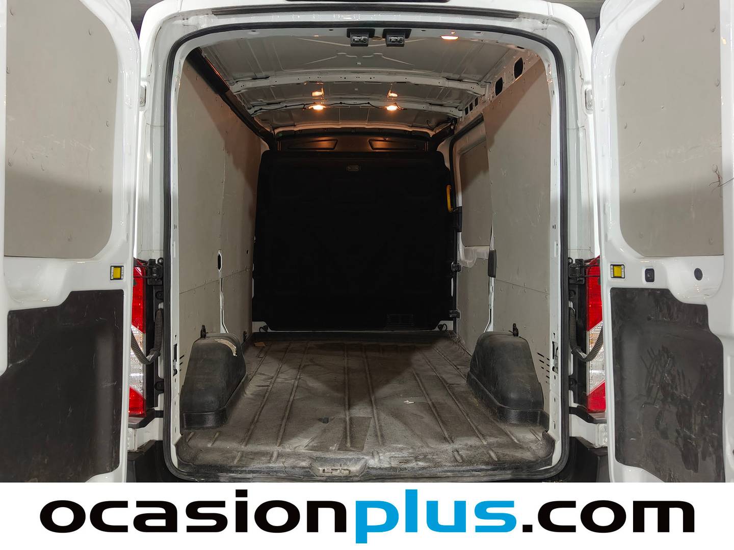 Foto asientos delanteros Ford Transit Ford Transit 310 MHEV L2H2 Trend FWD (130 CV)