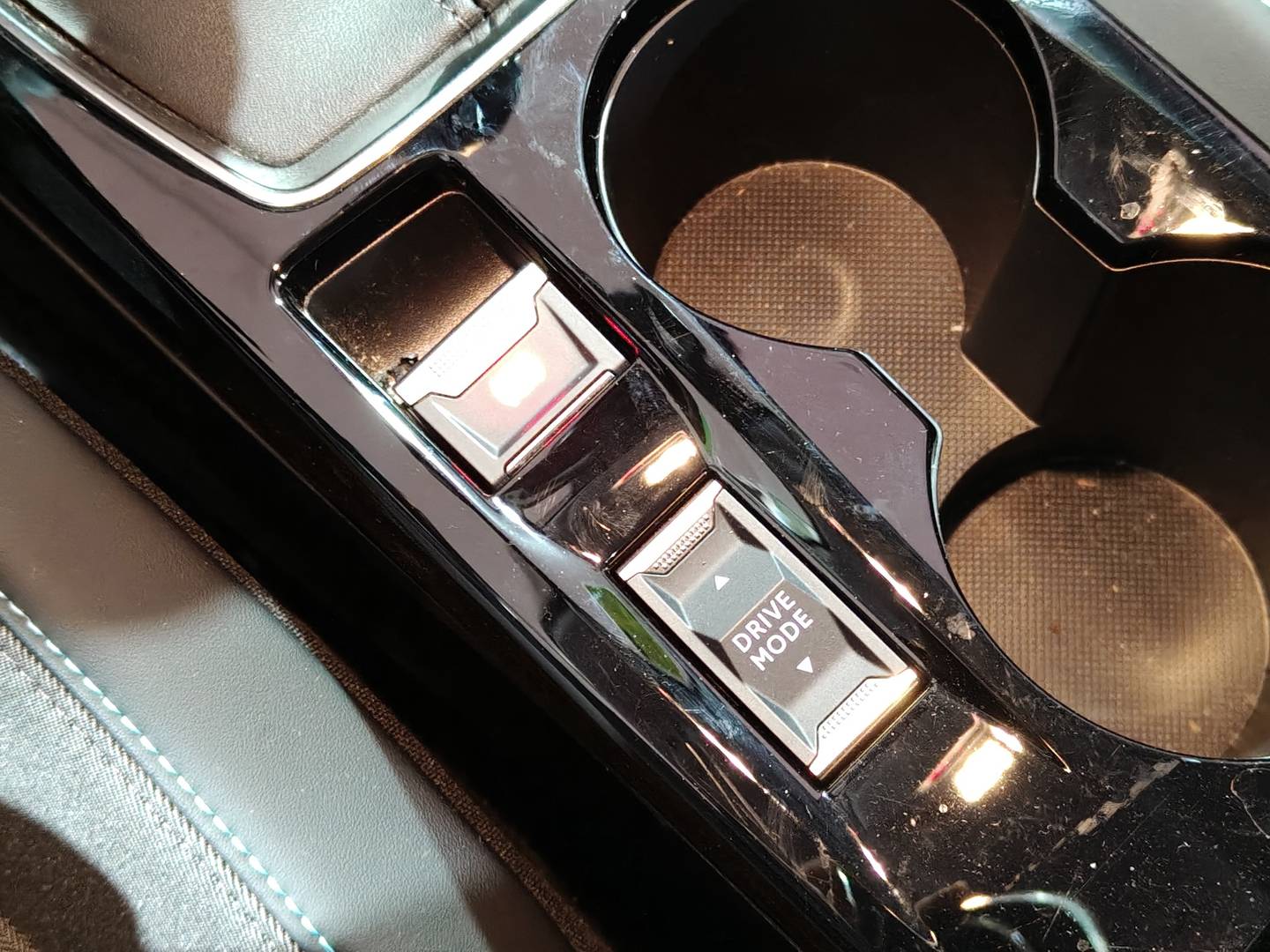 Foto Peugeot 208 Peugeot 208 PureTech 100 Allure (100 CV)