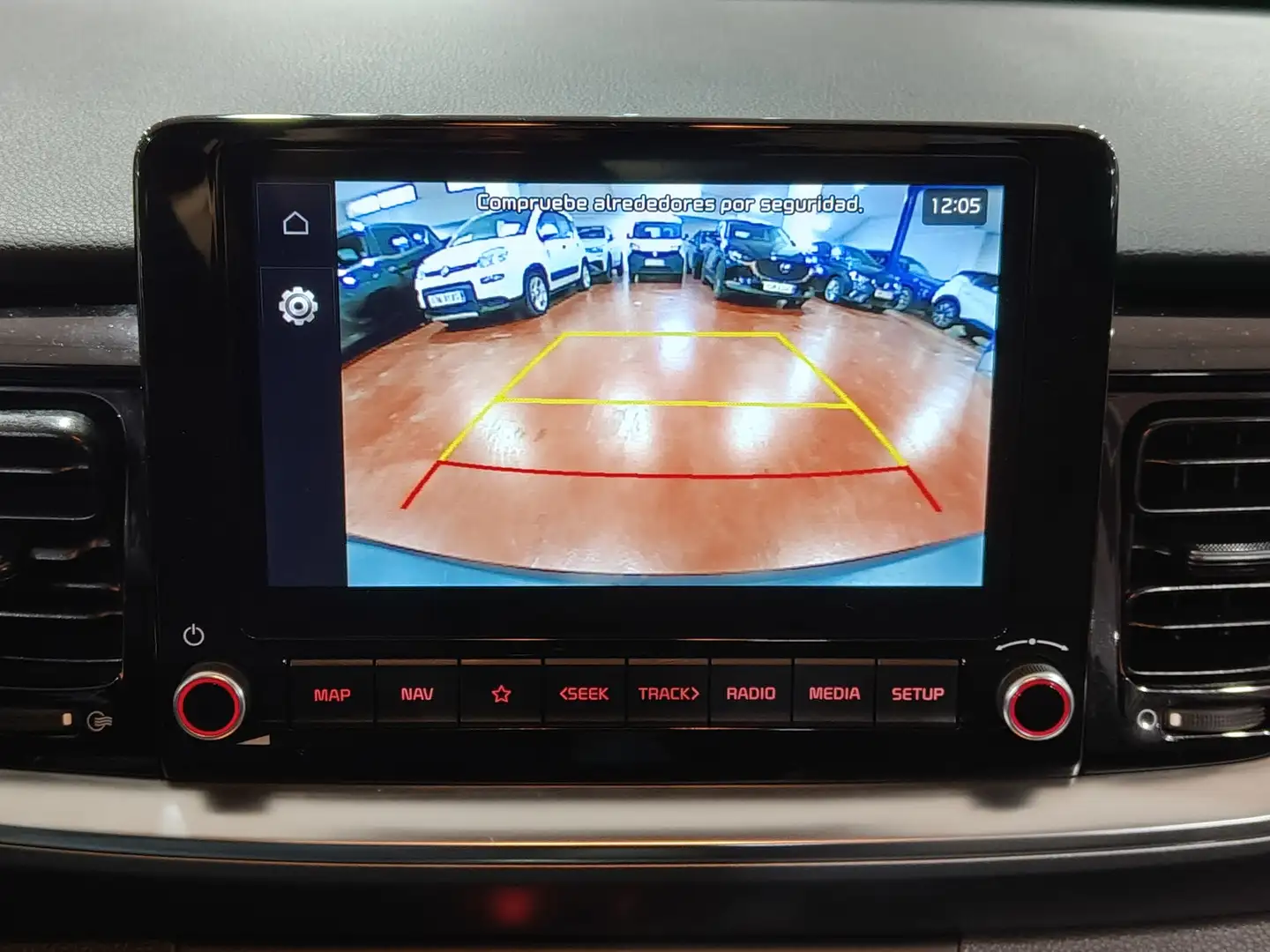 Foto KIA Stonic Kia Stonic 1.0 T-GDi MHEV Drive DCT (120 CV)