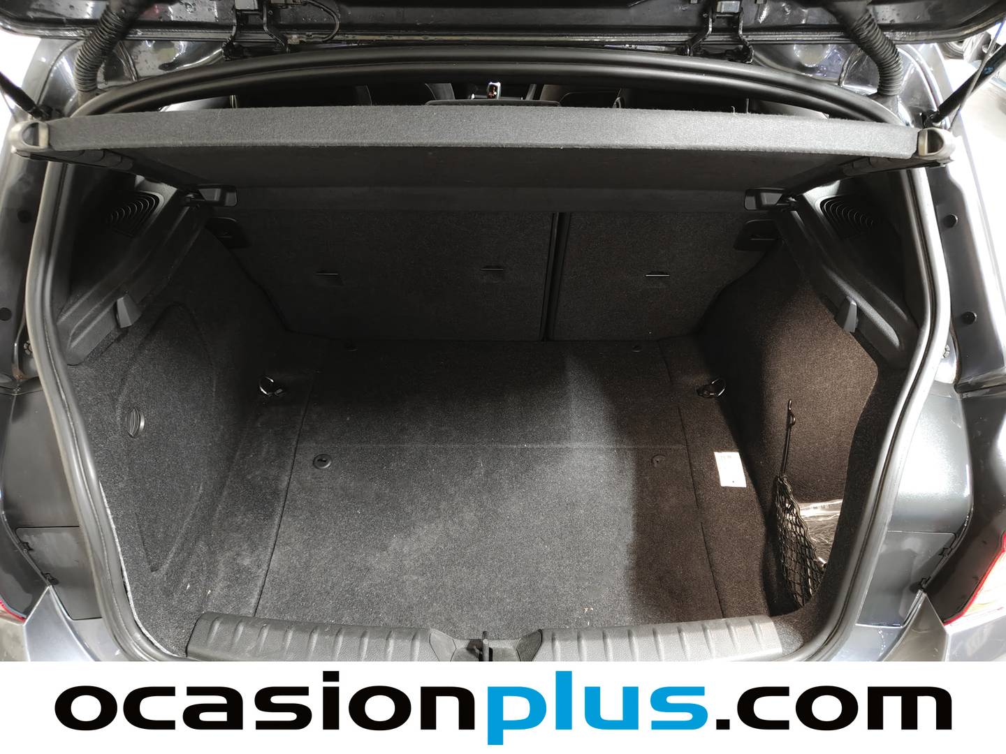 Fotos maletero BMW Serie 1 BMW Serie 1 118d (150 CV) Pack M