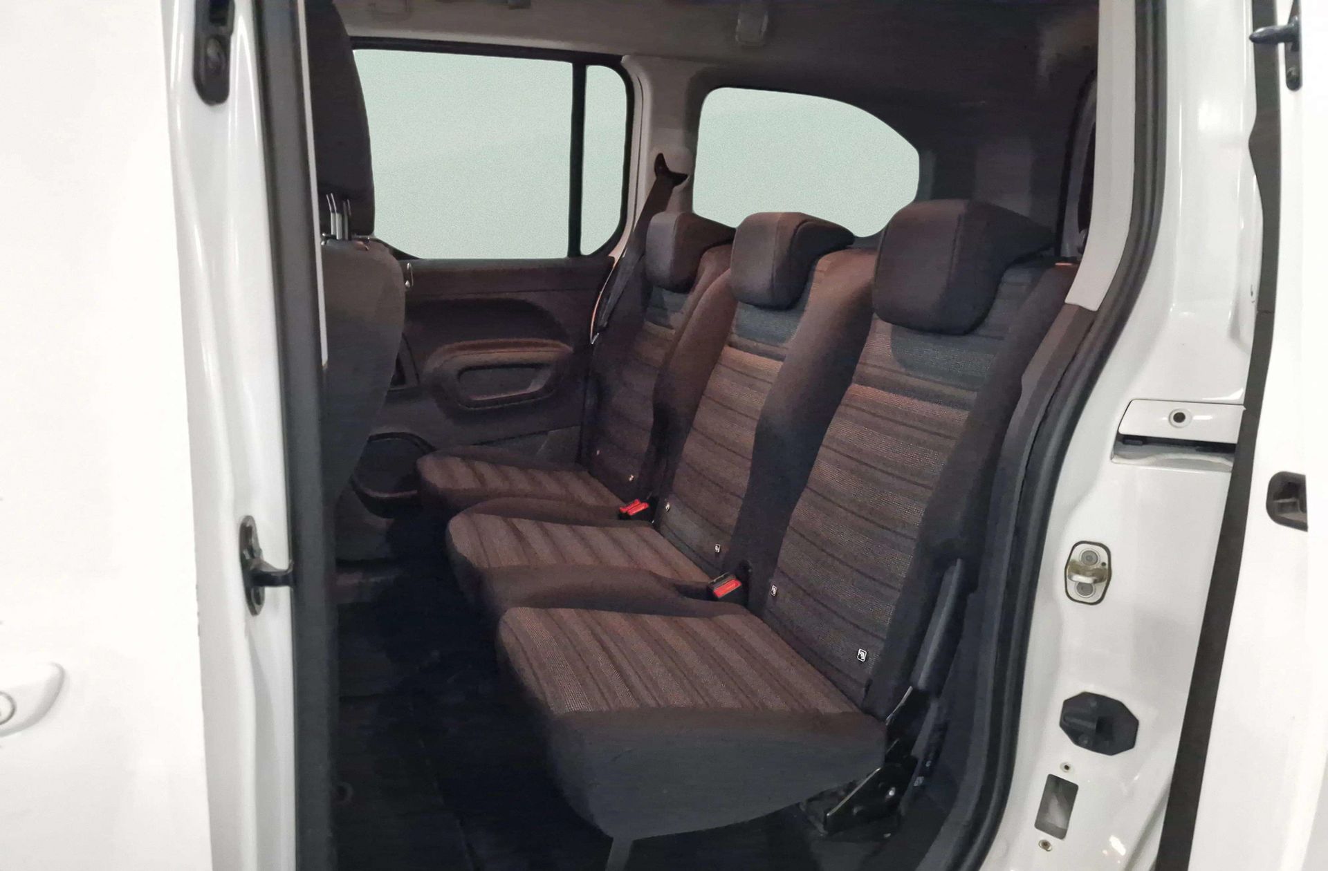 Opel Combo 1.5 TD Selective XL - foto 12