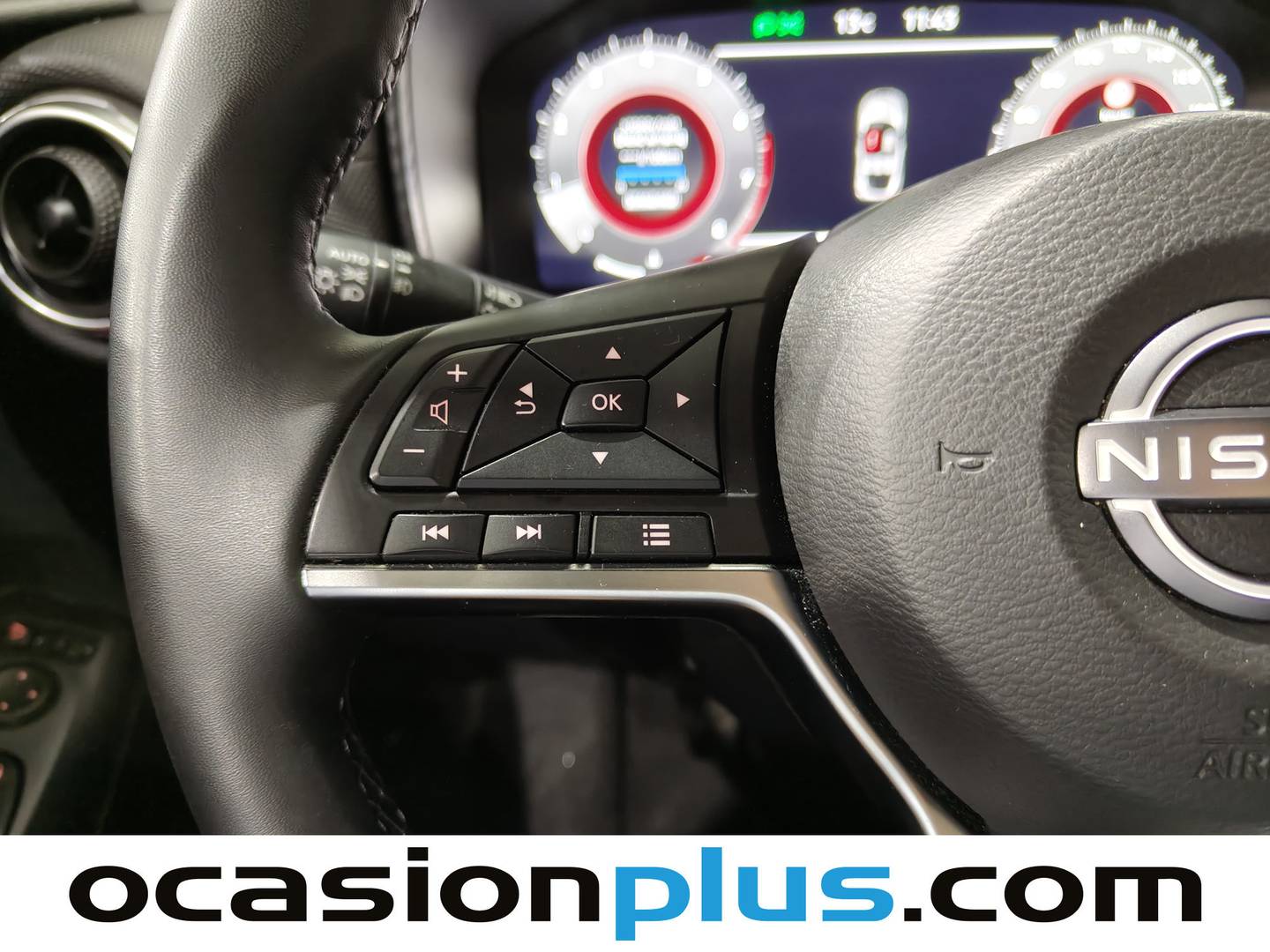 Foto Nissan JUKE Nissan Juke DIG-T N-Connecta 4x2 (114 CV)