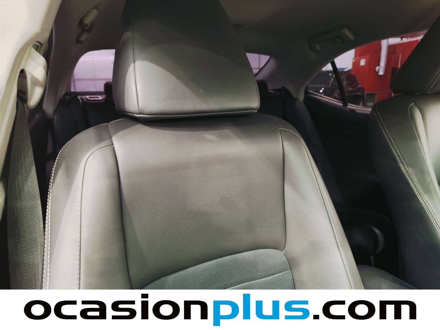 Extras y acabados del Lexus IS Lexus IS IS 300h Executive (223 CV)