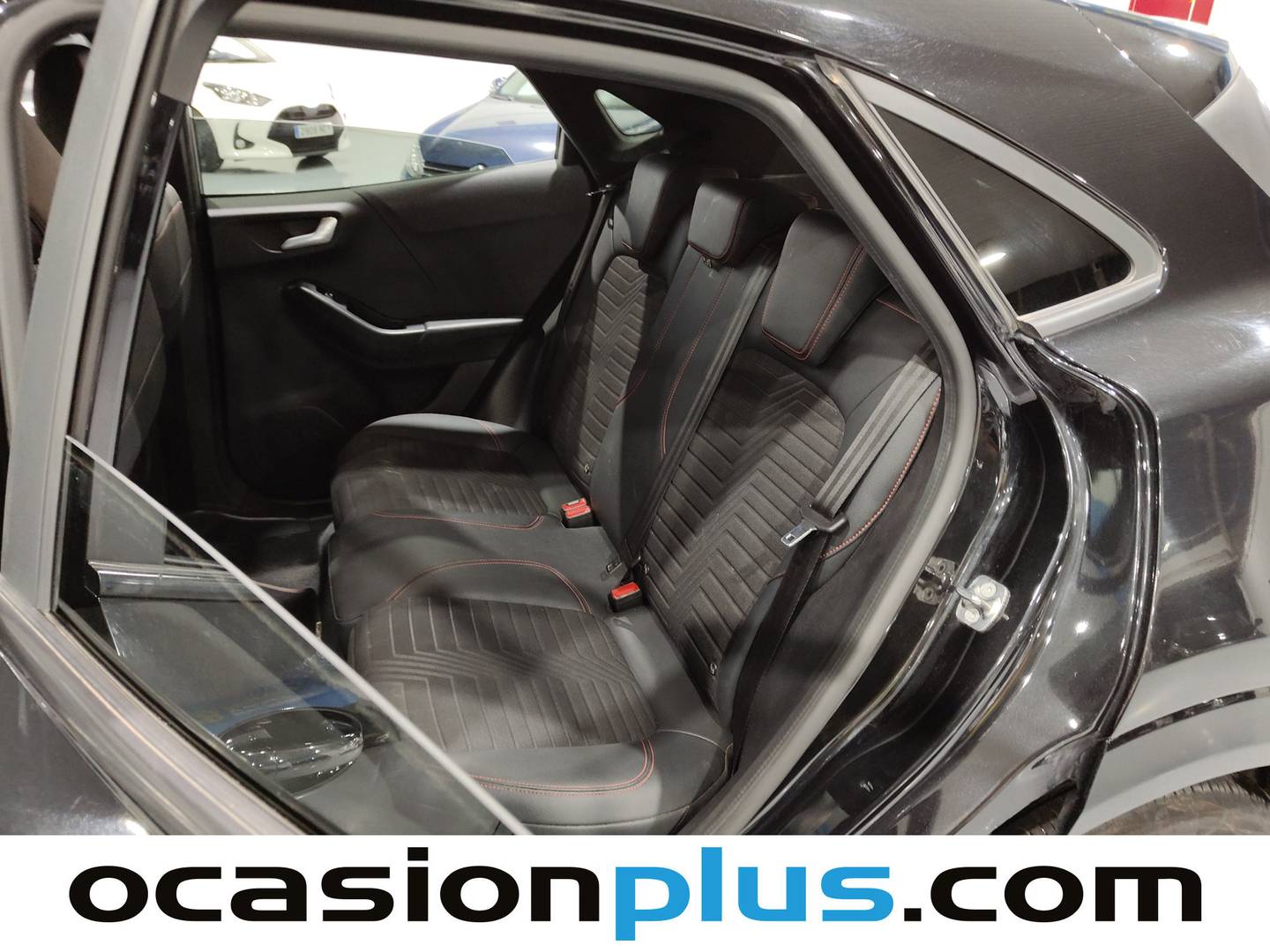 Foto Ford Puma Ford Puma 1.0 EcoBoost MHEV ST-Line X Auto  (125 CV)