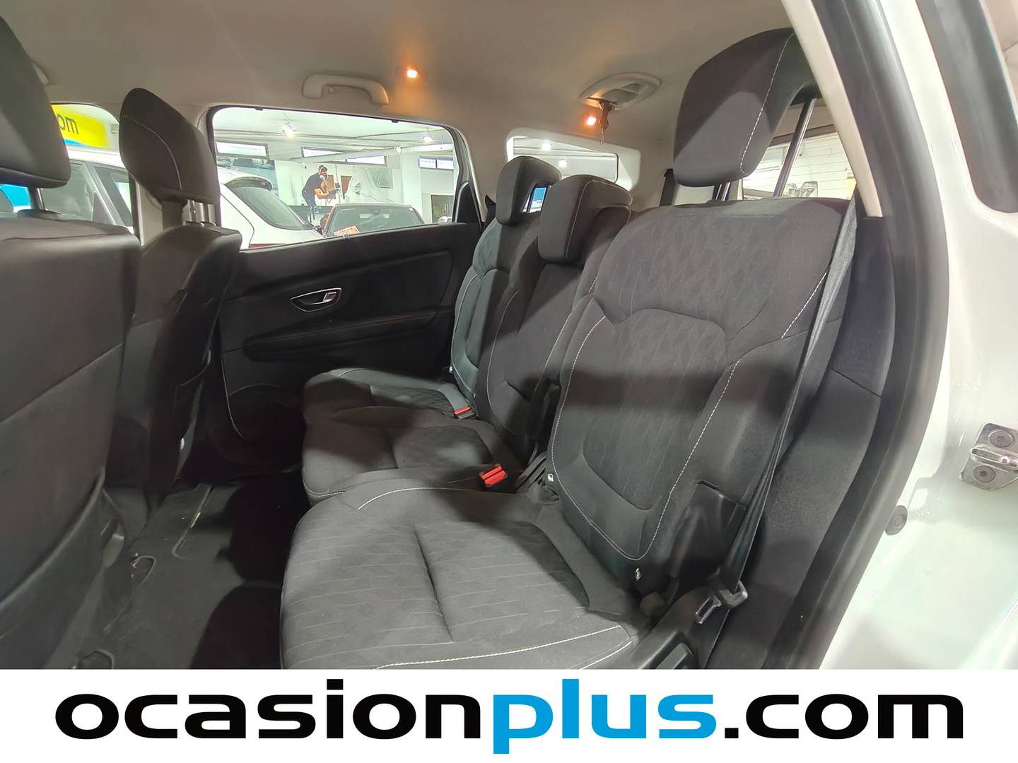 Foto asientos traseros Renault Grand Scénic Renault Grand Scenic Limited TCe (140 CV) GPF