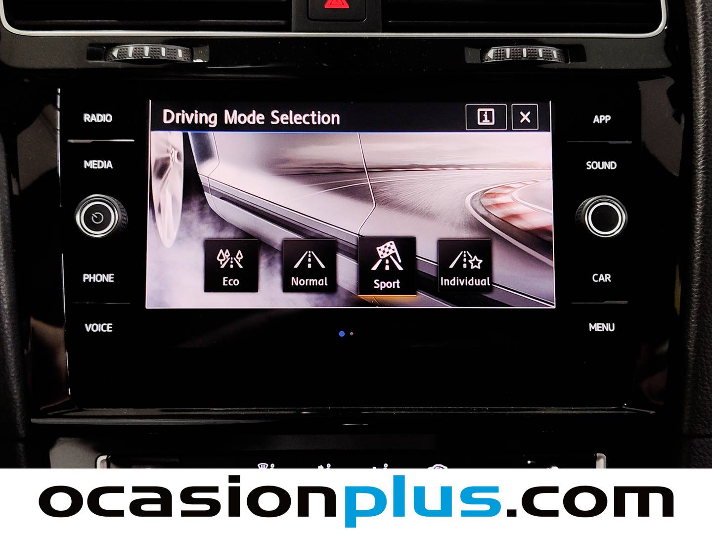 Volkswagen Golf Volkswagen Golf Sport R-Line 1.5 TSI (150 CV) DSG seminuevo