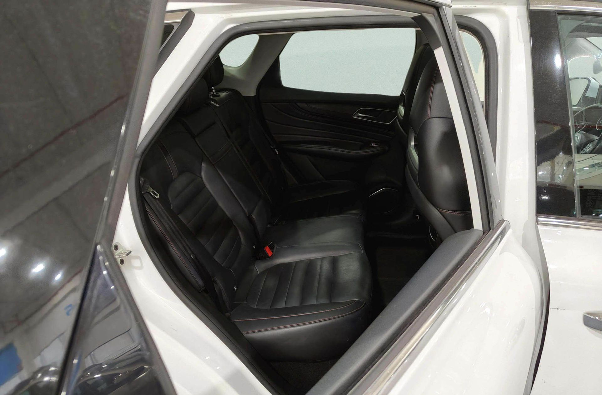 MG HS 1.5 Turbo GDI Luxury DCT - foto 21