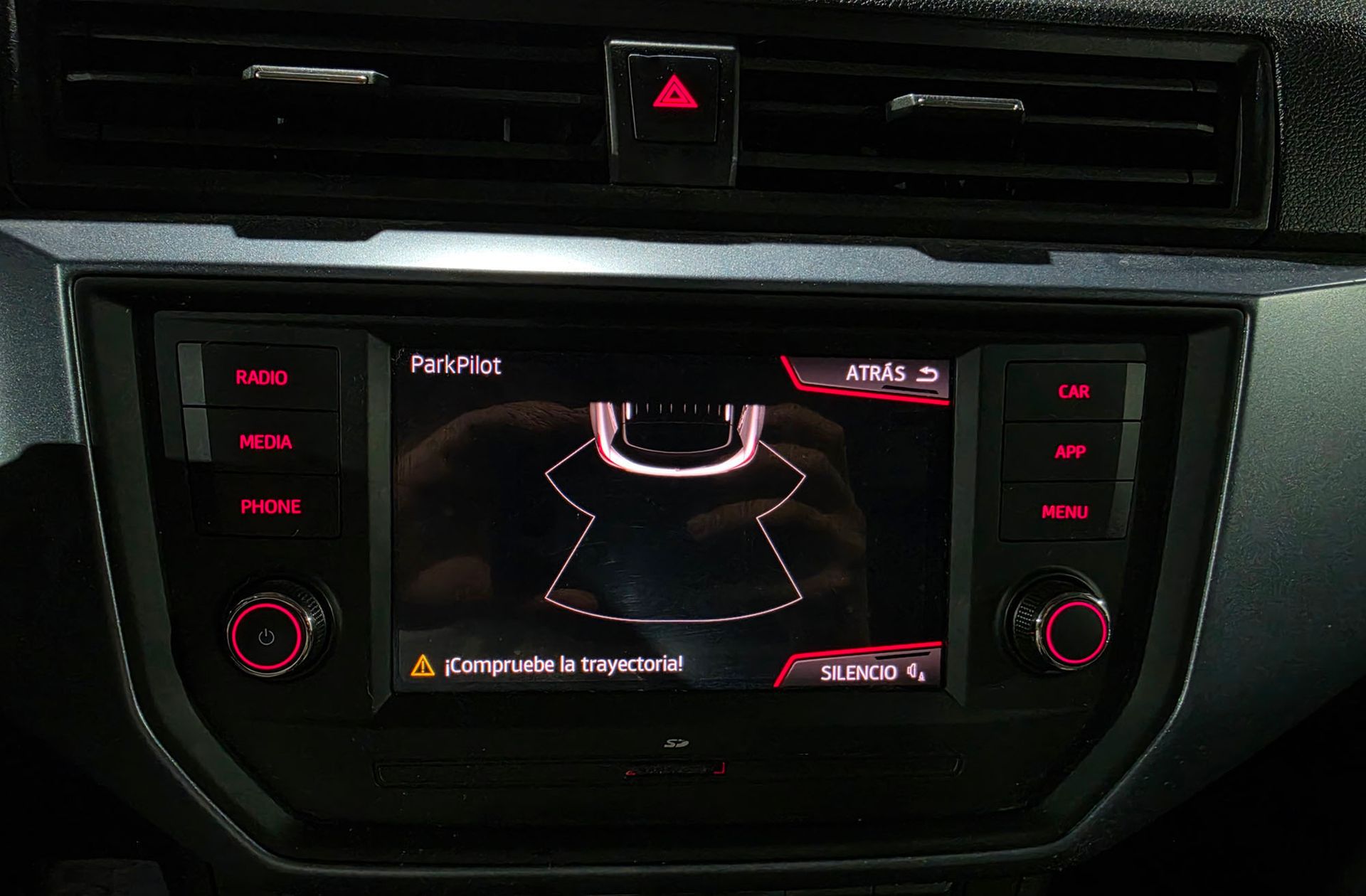 SEAT Arona 1.6 TDI Ecomotive Style - foto 8