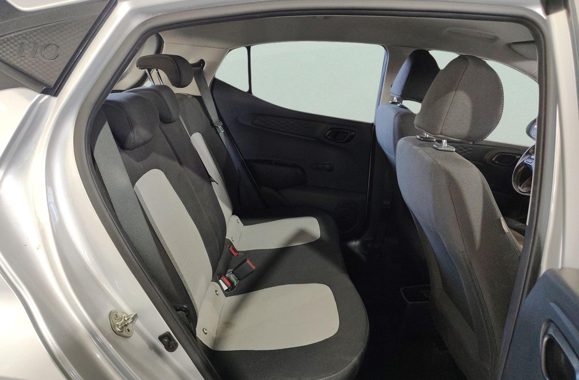 Hyundai i10 1.0 Essence - foto 12