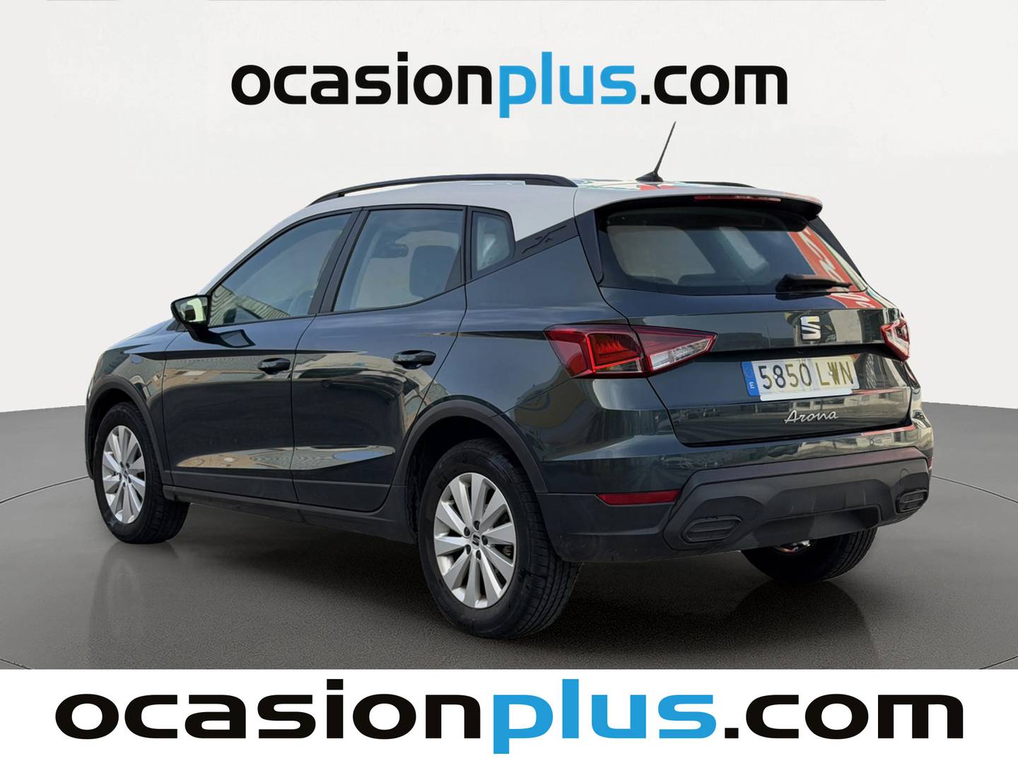 Foto trasera Seat Arona Seat Arona 1.0 TSI Style Plus (110 CV) izquierda