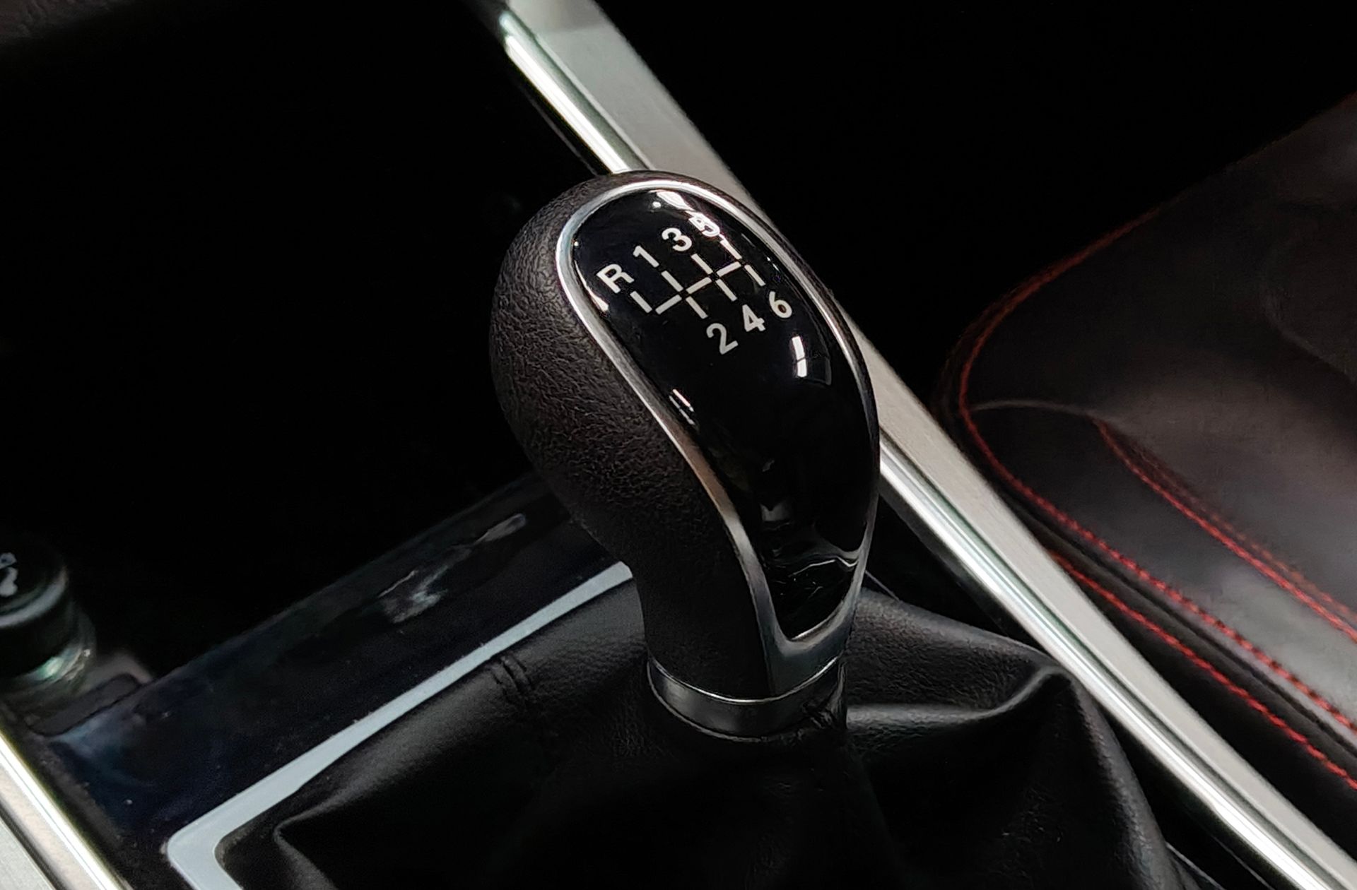 SWM G01 1.5T Luxury - foto 5