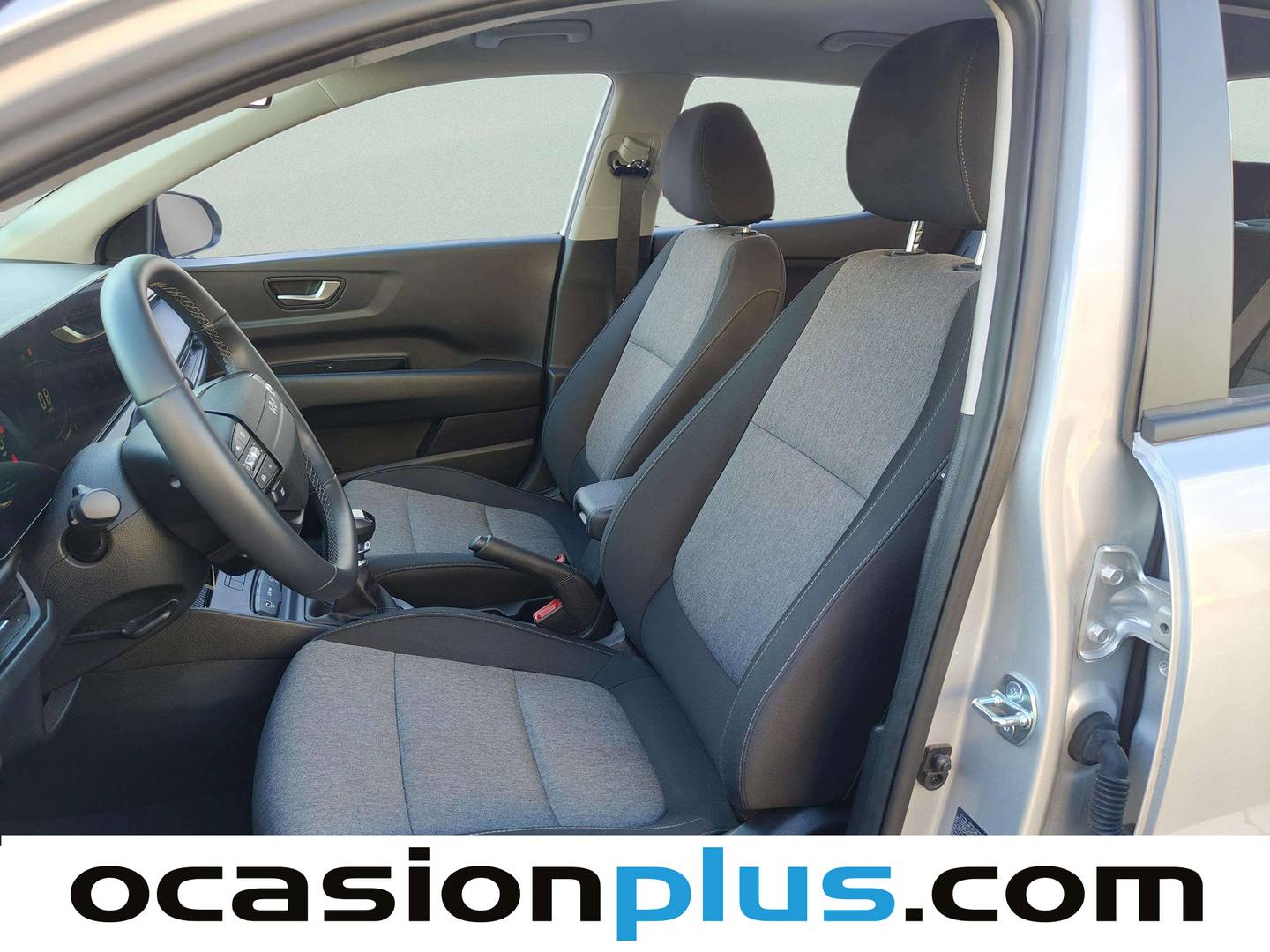 Foto asientos delanteros KIA Stonic KIA Stonic 1.0 T-GDi MHEV Concept (115 CV)