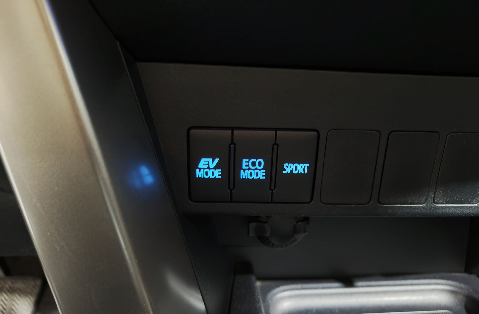 Toyota RAV4 2.5l hybrid Advance 2WD - foto 23