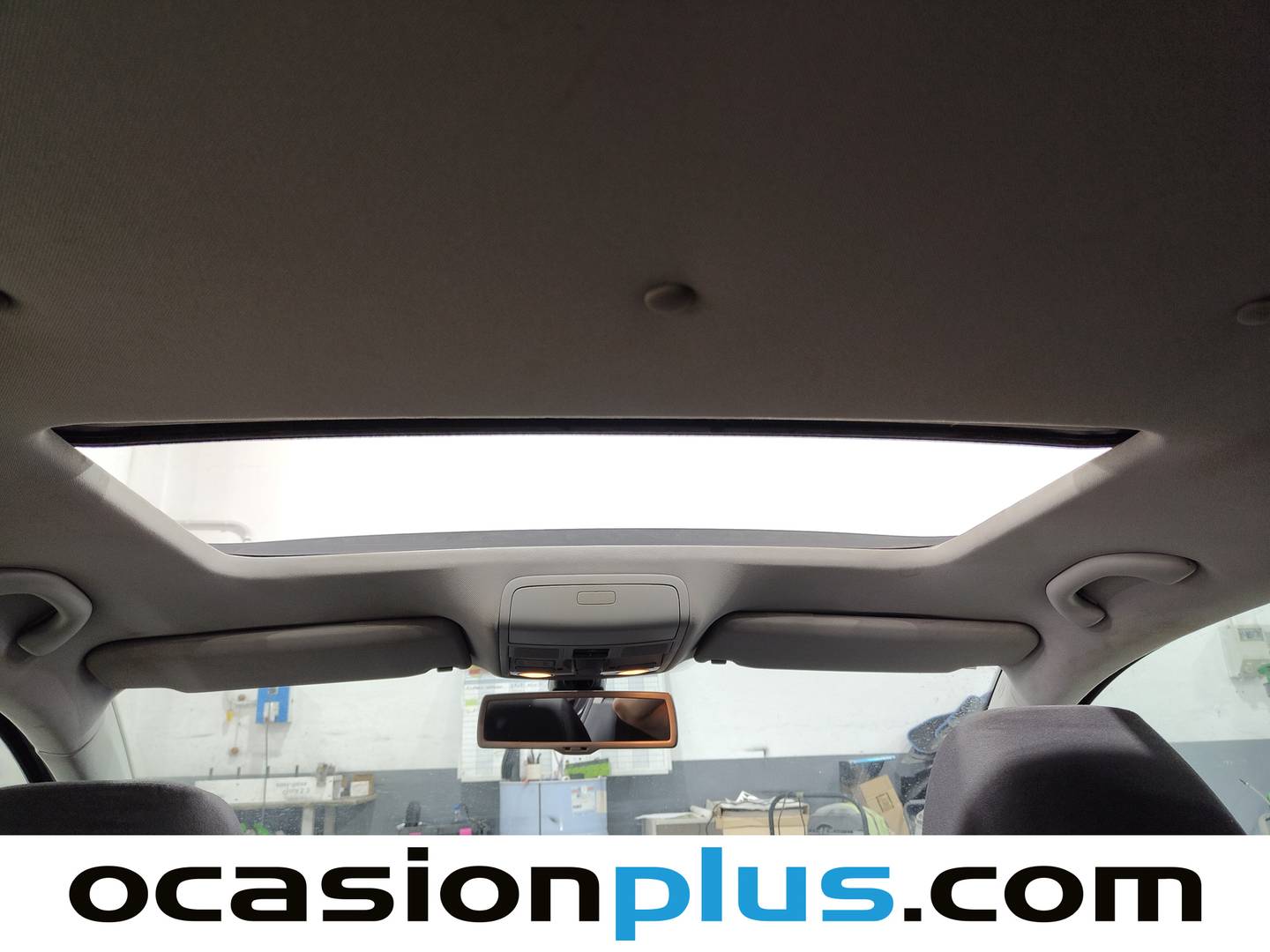 Extras y acabados del Volkswagen Golf Volkswagen Golf Sport 1.6 TDI DPF (105 CV)