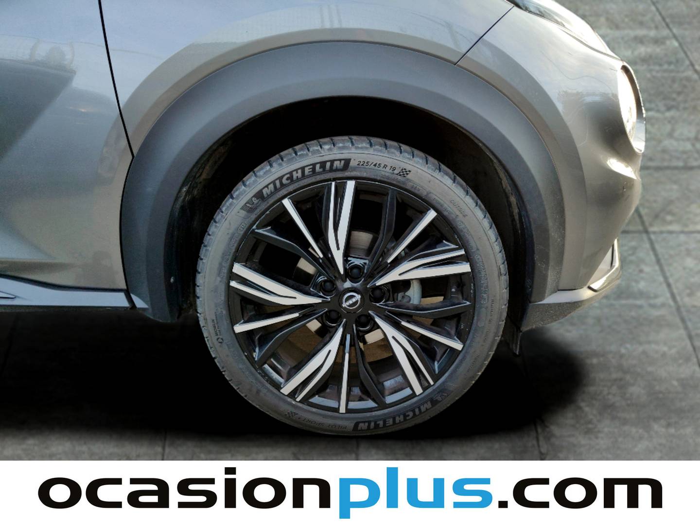 Foto Nissan JUKE Nissan Juke DIG-T N-Design Black (114 CV)