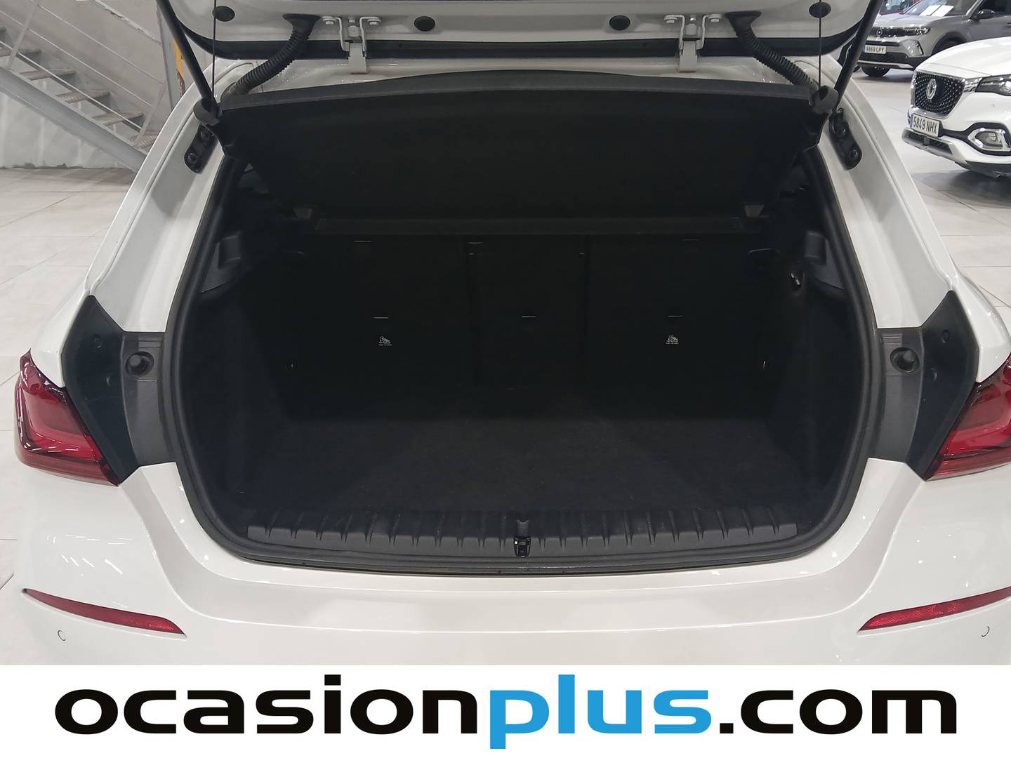 Fotos maletero BMW Serie 1 BMW Serie 1 118i (140 CV)