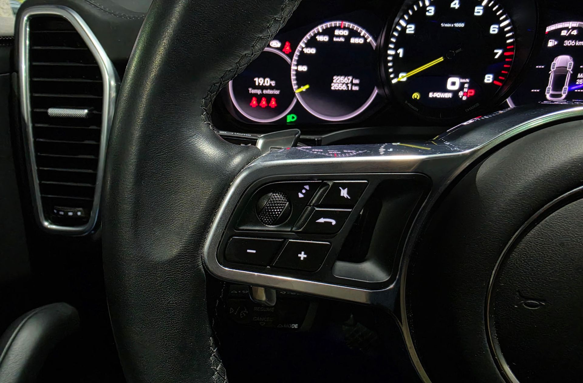 Porsche Cayenne Coupé E-Hybrid Platinum Edition - foto 37