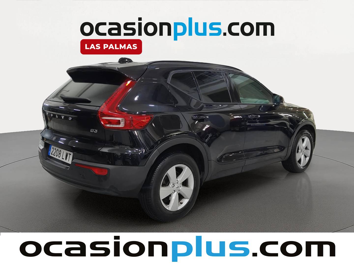 Foto trasera Volvo XC40 Volvo XC40 B3 G Momentum Core Auto (163 CV) derecha
