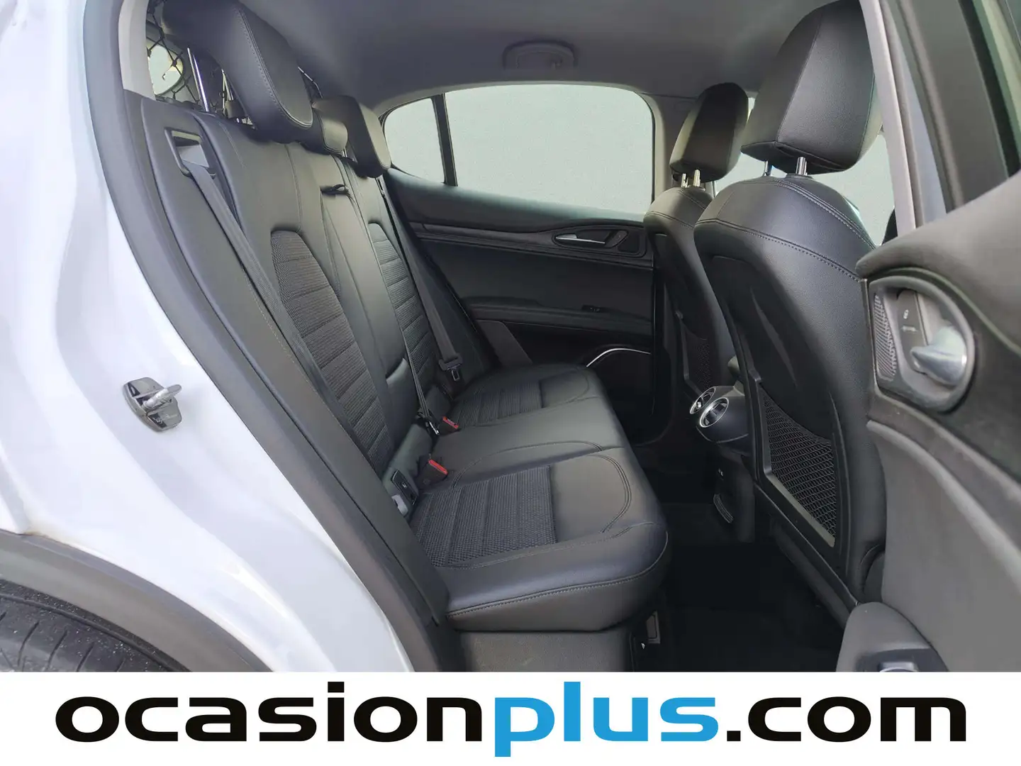 Foto Alfa Romeo Stelvio Alfa Romeo Stelvio 2.2 Diesel Executive RWD (160 CV)