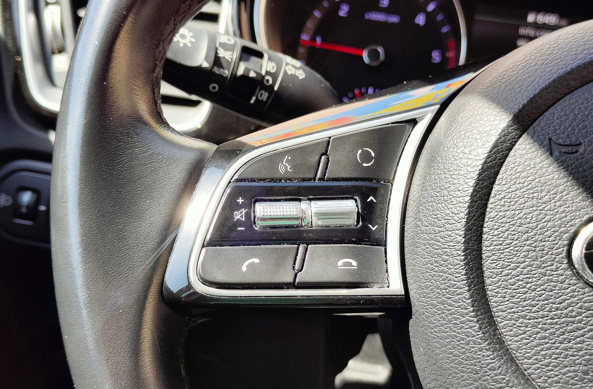 Kia XCeed 1.6 MHEV iMT Tech - foto 31