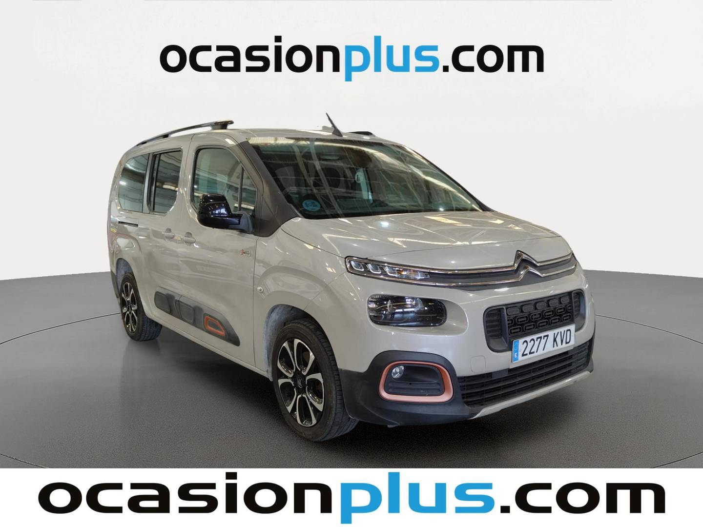Foto delantera Citroën Berlingo Citroën Berlingo BlueHDi 130 S&S Talla XL Shine (130 CV) 7 Plazas derecha