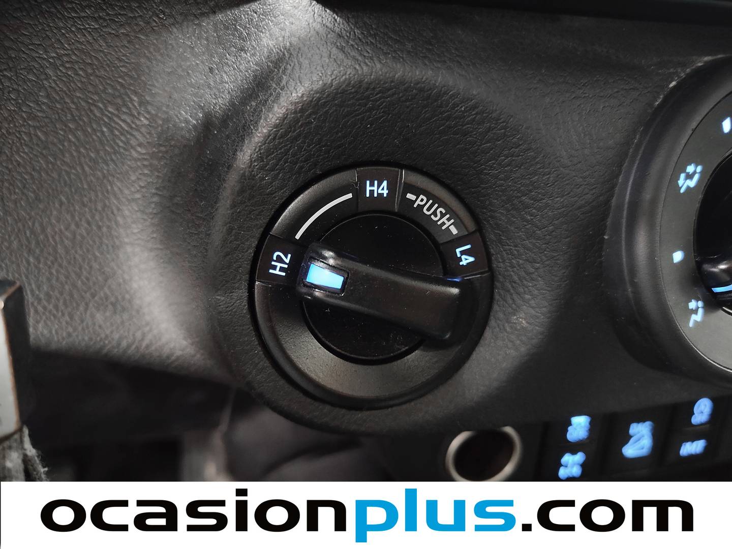 Equipamiento del Toyota Hilux Toyota Hilux 2.8 D-4D Doble Cabina VX (204 CV)