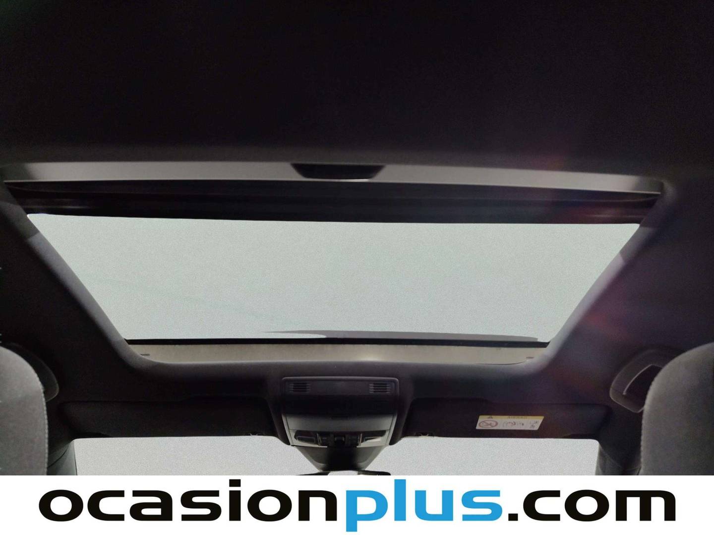 Extras y acabados del Volkswagen Golf Volkswagen Golf R 2.0 TSI 4Motion (310 CV) DSG