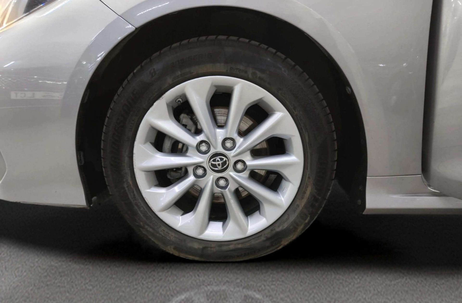 Toyota Corolla 1.8 125 Híbrido Active Tech E-CVT Sedán - foto 38