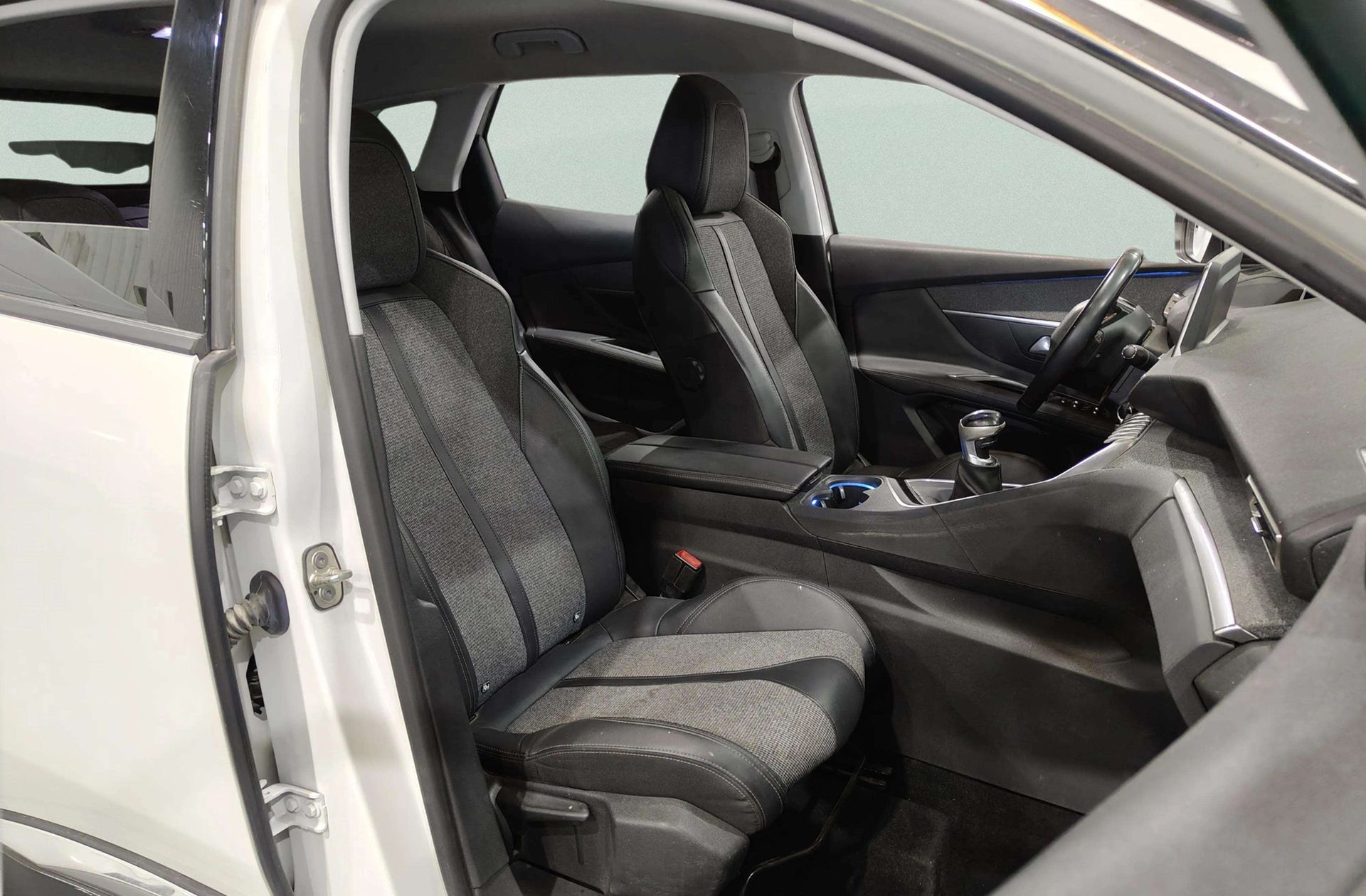 Peugeot 3008 PureTech 130 Allure - foto 19