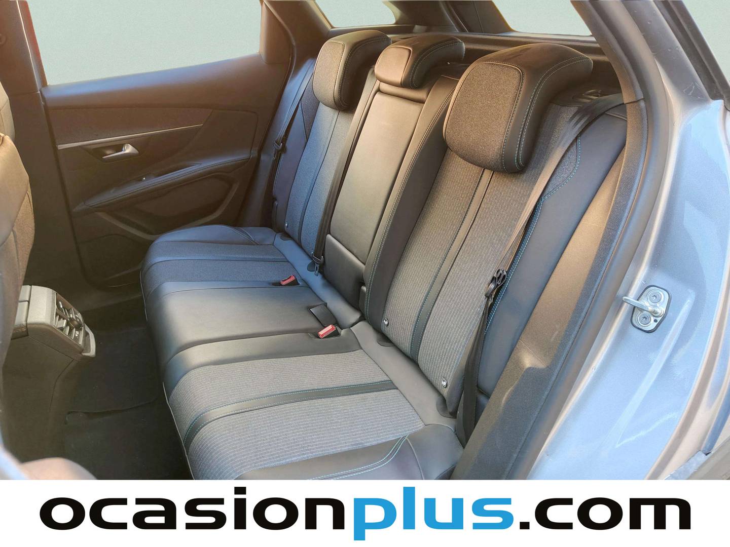 Foto asientos traseros Peugeot 3008 Peugeot 3008 PureTech 130 S&S Allure Pack (130 CV)