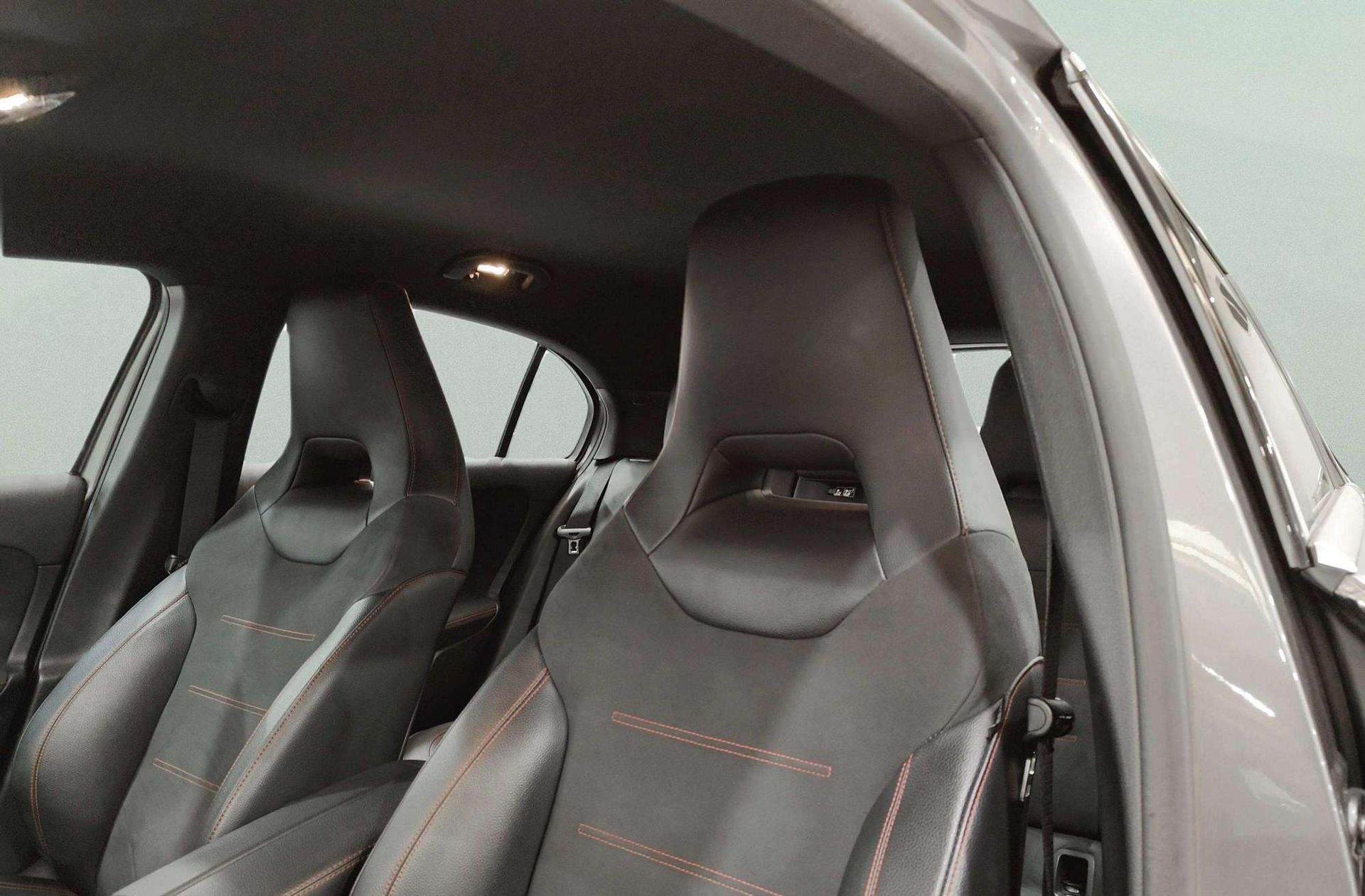 Mercedes-Benz Clase A 180 Paquete AMG - foto 6