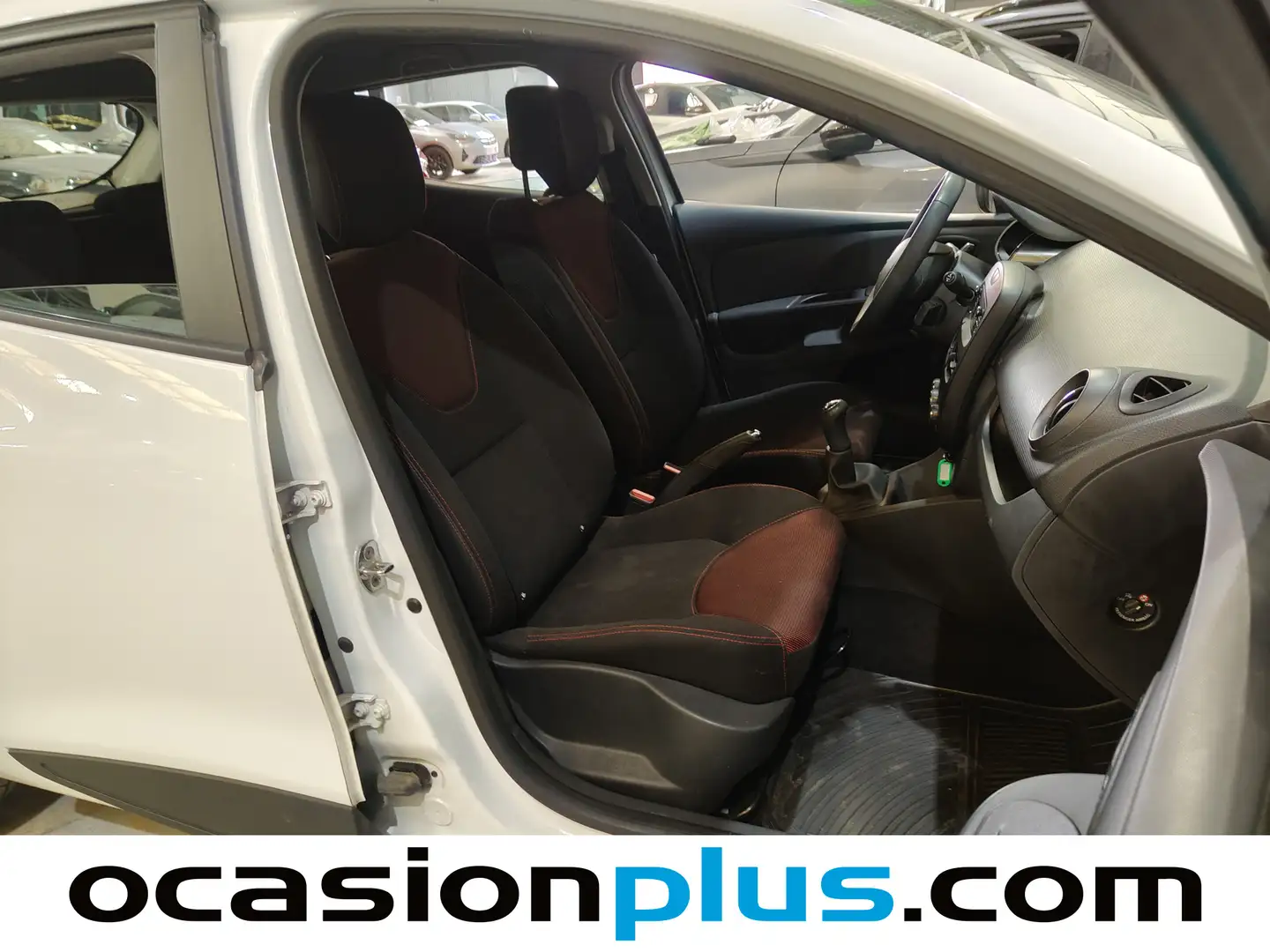 Foto Renault Clio Renault Clio Business dCi (75 CV)