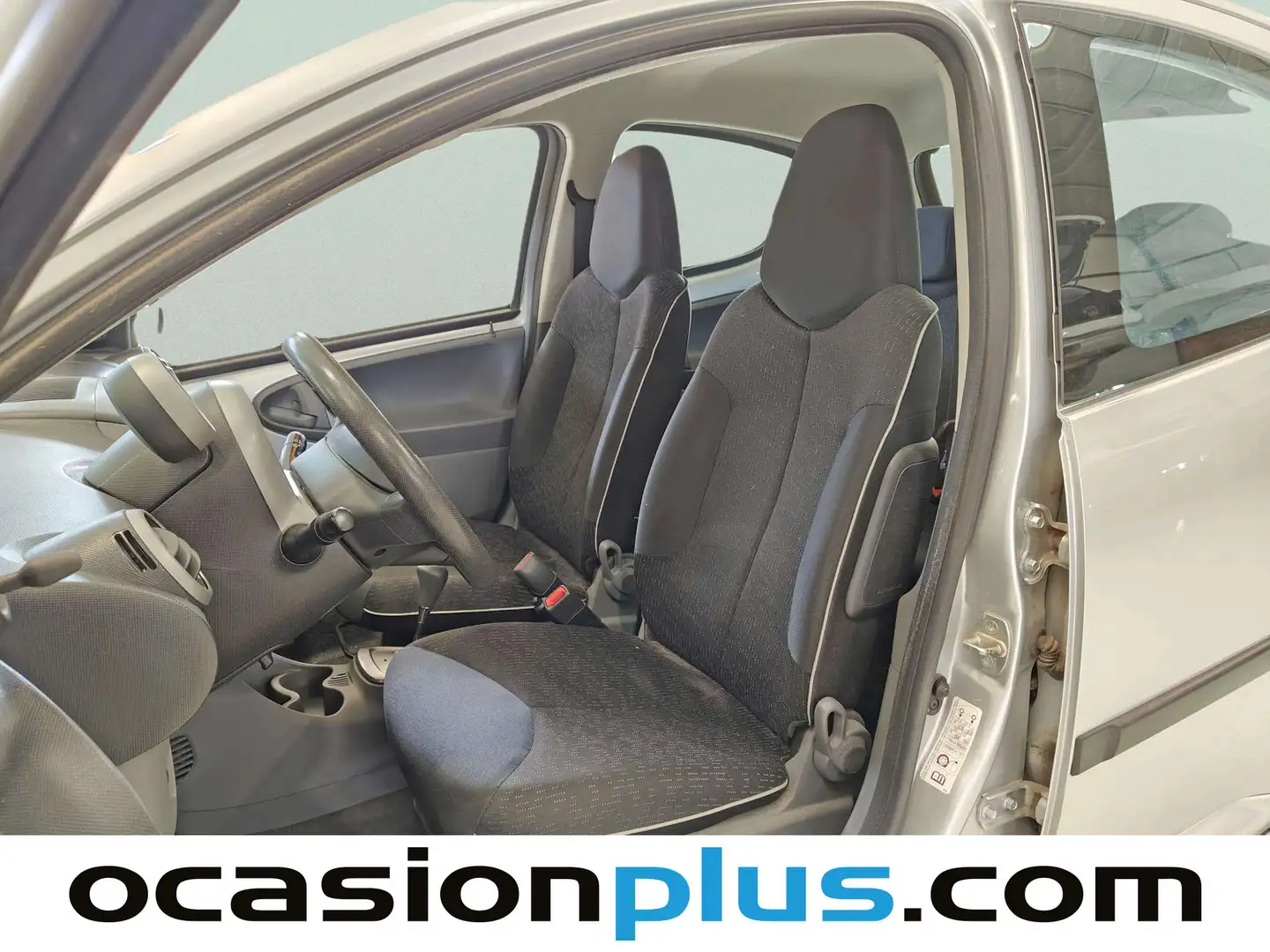 Foto Peugeot 107 Peugeot 107 1.0i Trendy 2 Tronic (68 CV)