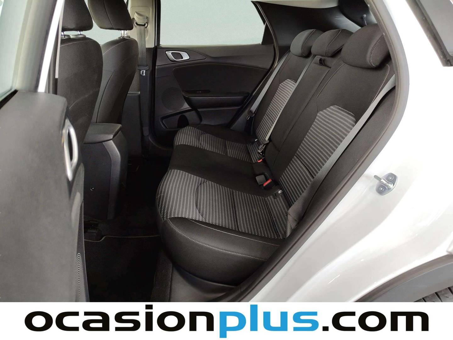 Foto asientos traseros KIA XCeed KIA XCeed 1.0 T-GDi Drive (100 CV)