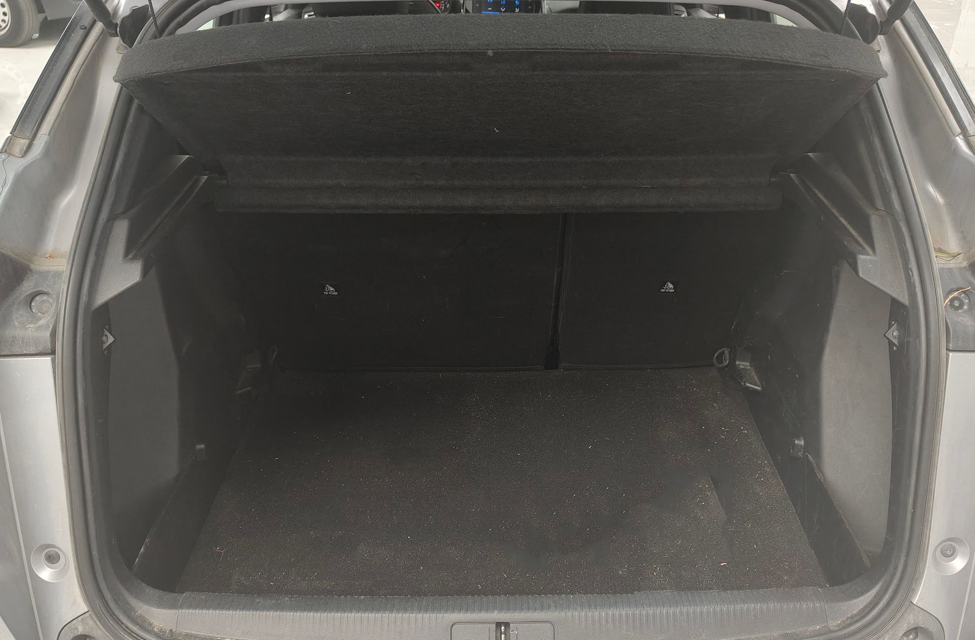 Peugeot 2008 BlueHDi 100 Active - foto 16