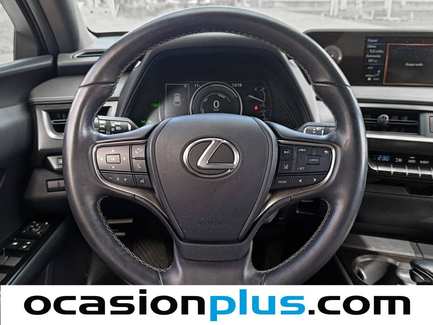 Foto Lexus UX Lexus UX 250h Business 2WD (184 CV)