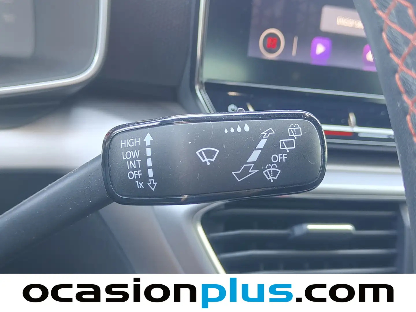 Foto Seat León SEAT León 1.5 eTSI S&S FR Go L DSG (150 CV)