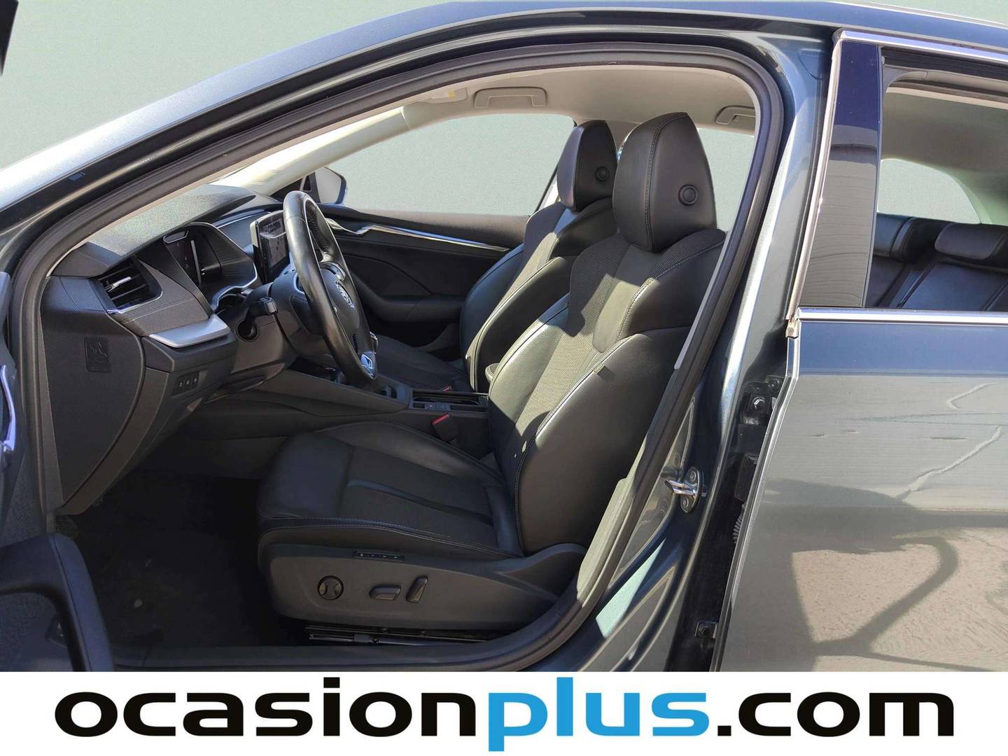 Foto asientos delanteros Skoda Octavia Skoda Octavia Combi 1.5 TSI Style (150 CV)