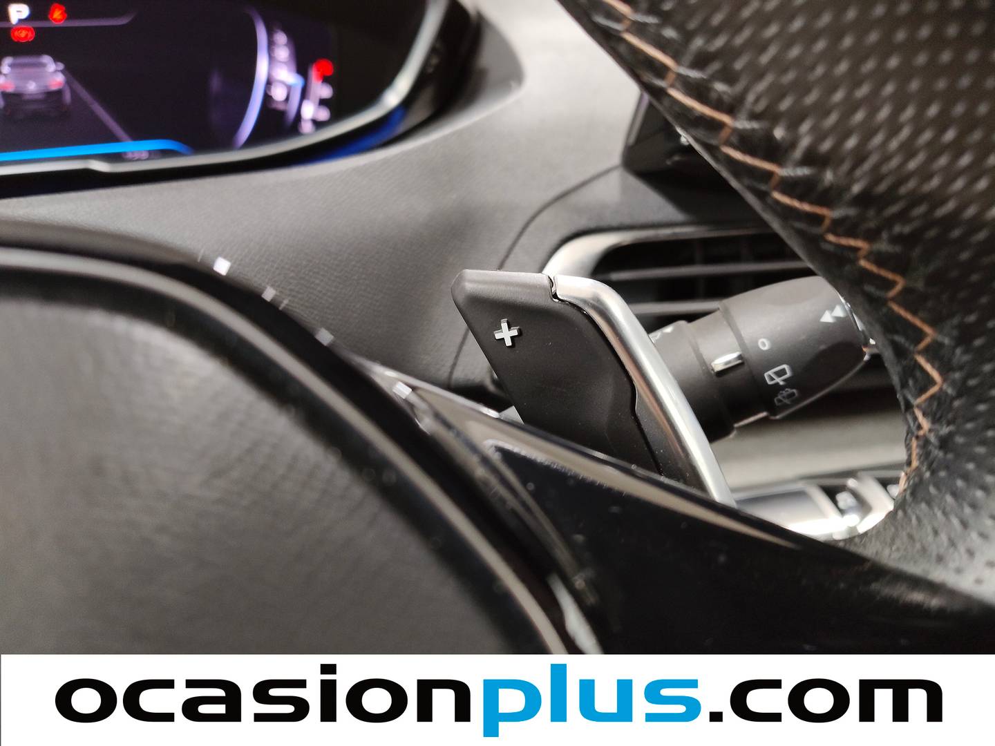 Foto Peugeot 3008 Peugeot 3008 PureTech 130 S&S GT EAT8 (130 CV)