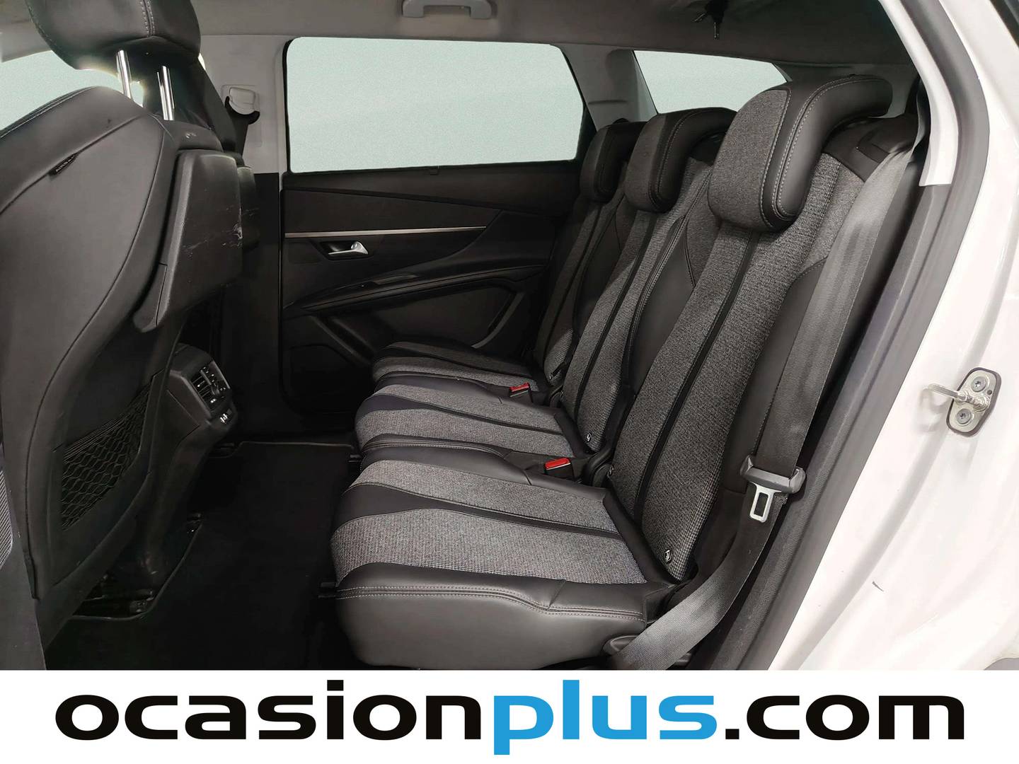 Foto asientos traseros Peugeot 5008 Peugeot 5008 PureTech 130 S&S Allure  7 Plazas (130 CV) EAT8