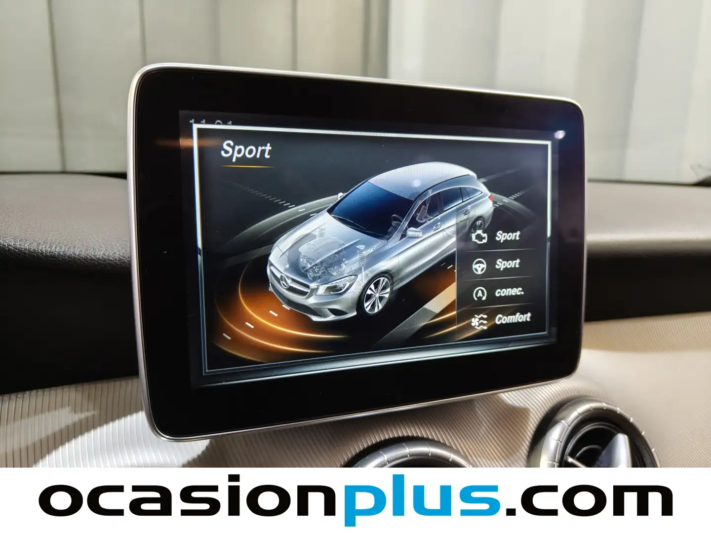 Foto Mercedes CLA Mercedes-Benz CLA Shooting Brake Shooting Brake CLA 200 d (136 CV)