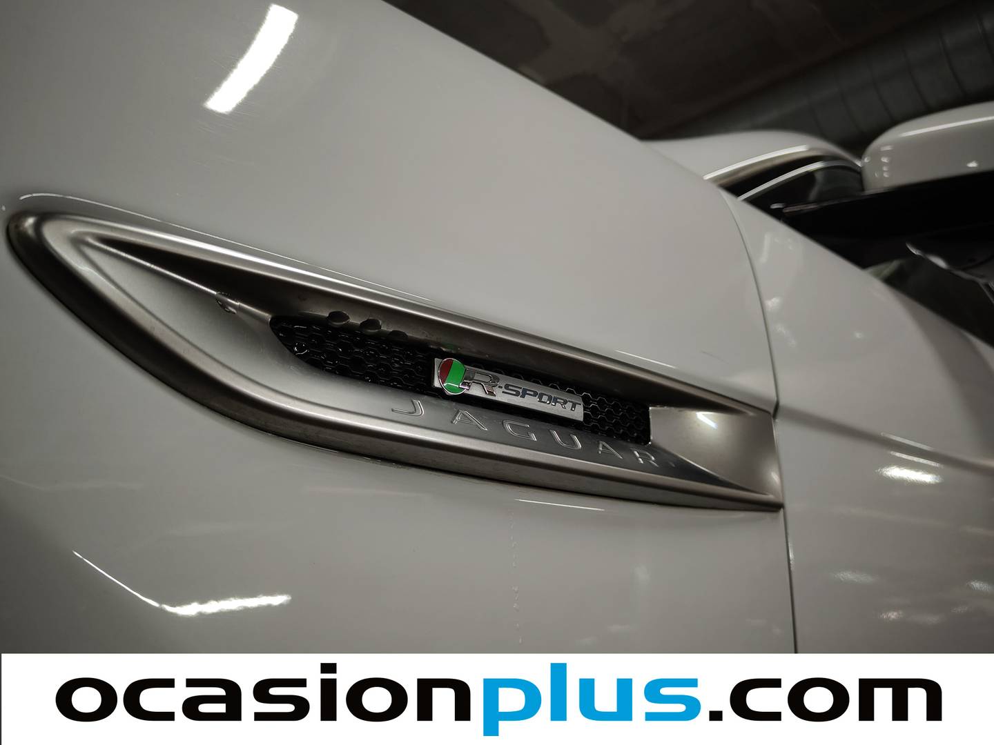 Jaguar F-Pace Jaguar F-PACE 2.0L i4D R-Sport RWD  (180 CV) de segunda mano