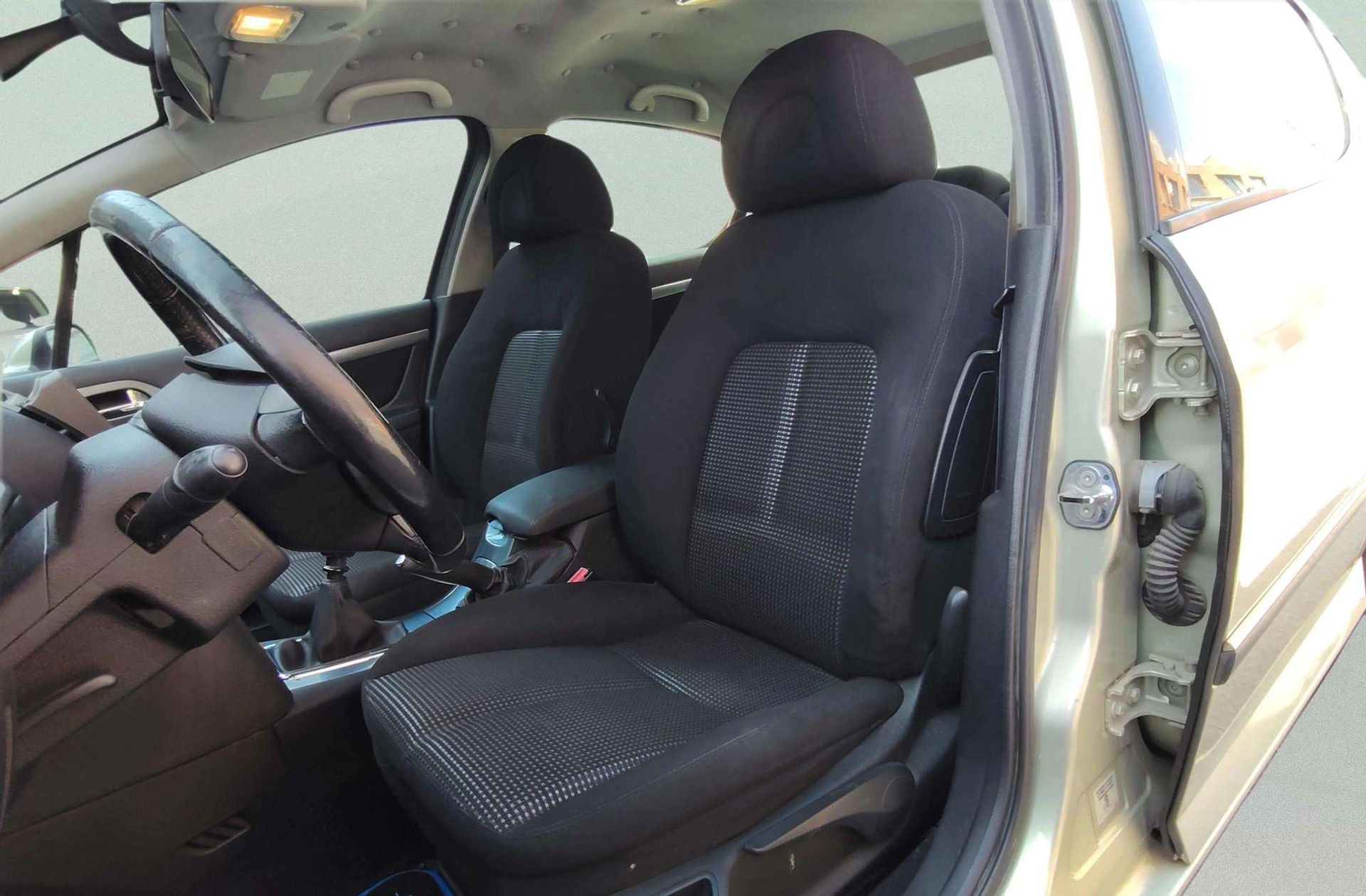 Peugeot 407 2.0 HDi ST Sport - foto 8