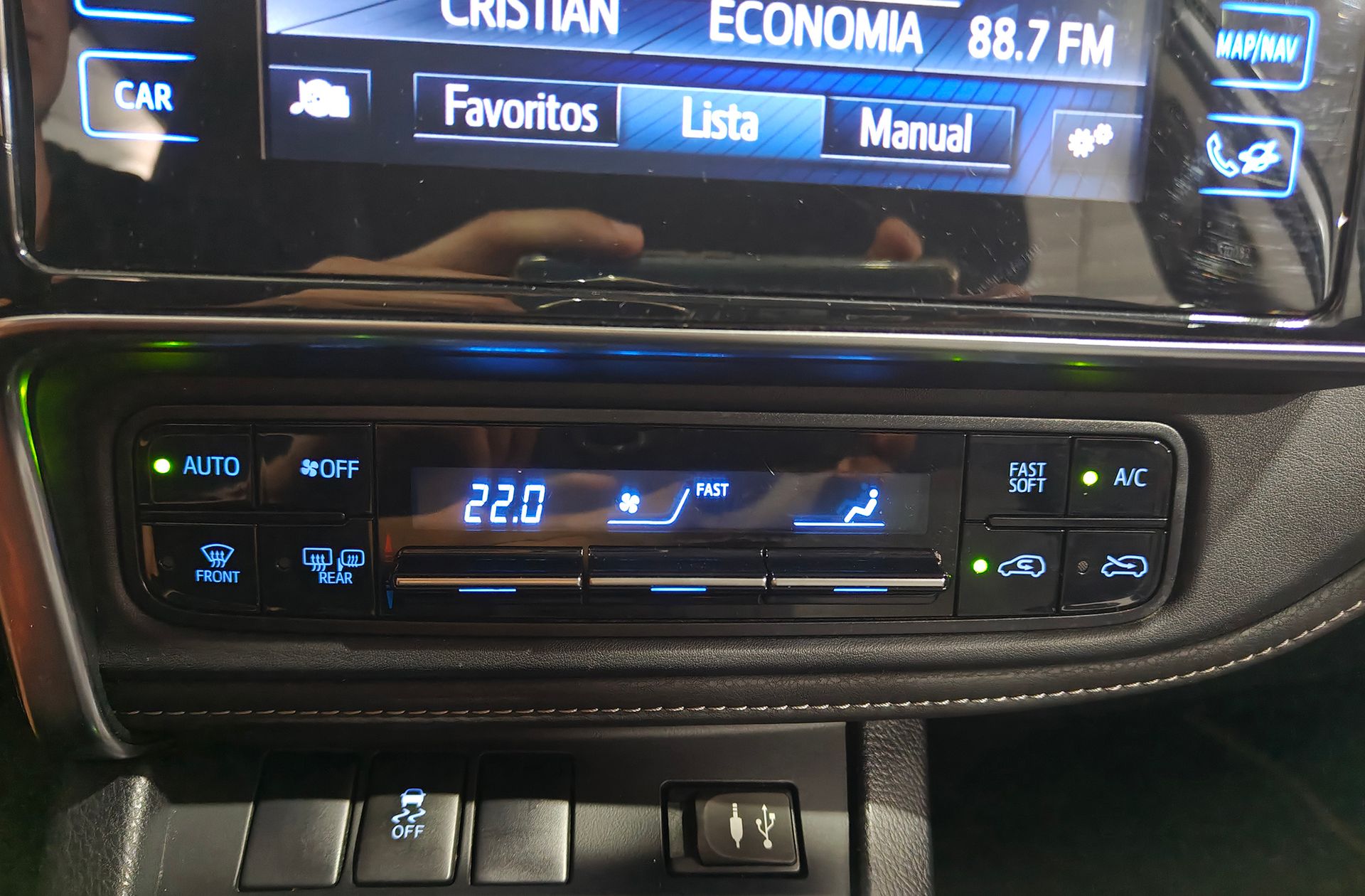 Toyota Auris 140H Hybrid Feel! Edition - foto 24