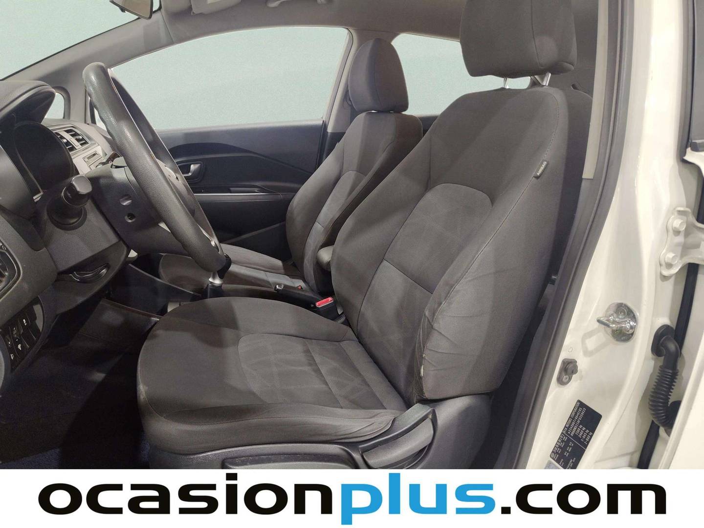 Foto asientos delanteros KIA Rio KIA Rio 1.2 CVVT Concept (84 CV)