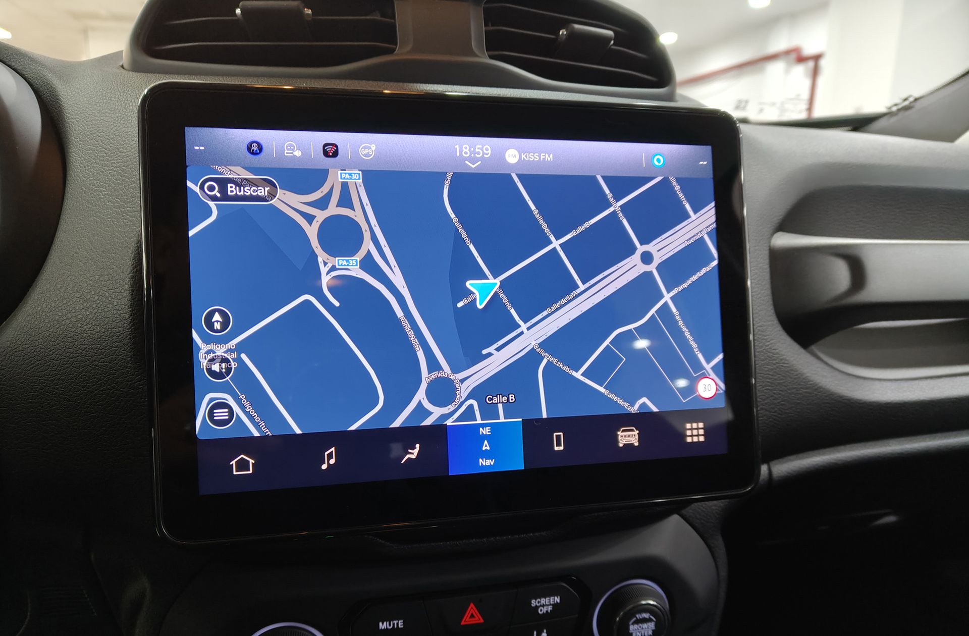 Jeep Renegade eHybrid 1.5 Limited ATX - foto 7