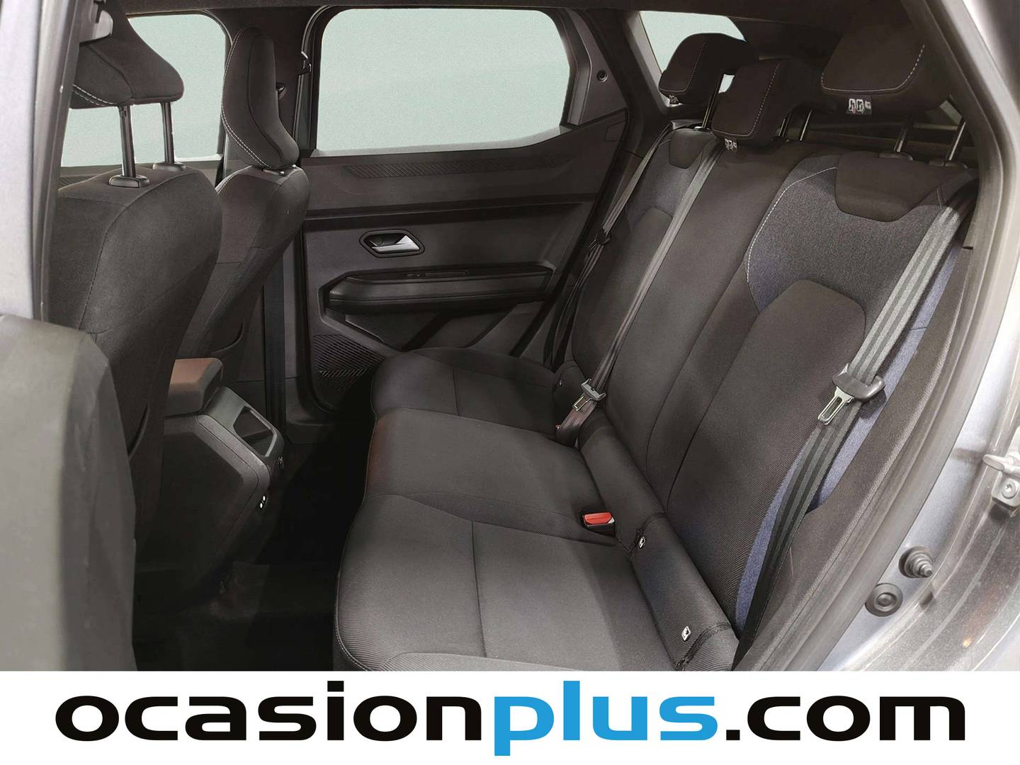 Foto asientos traseros Dacia Duster Dacia Duster TCE 48v 4X2 (130 CV)
