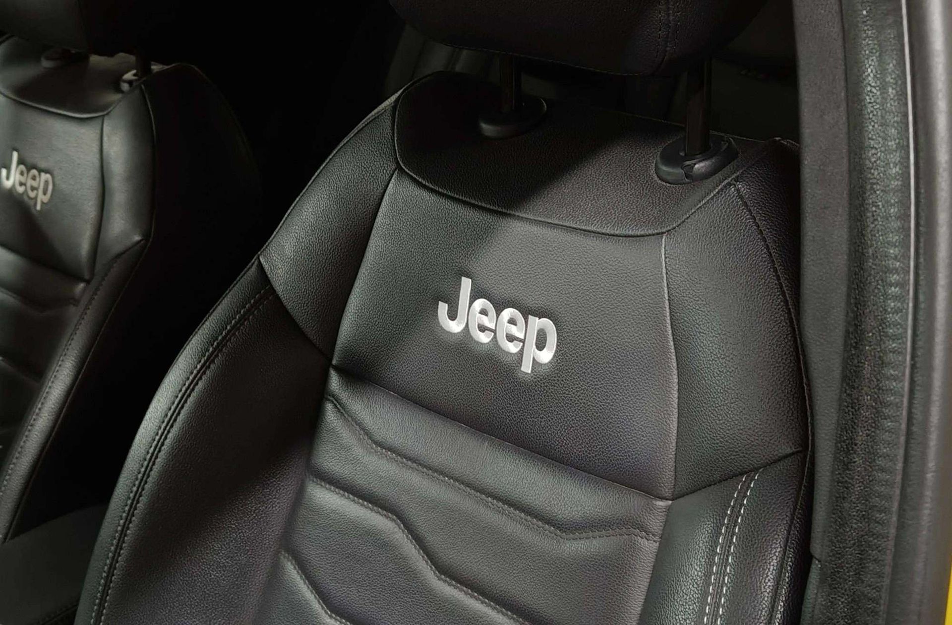 Jeep Avenger 1.2 G Summit - foto 13