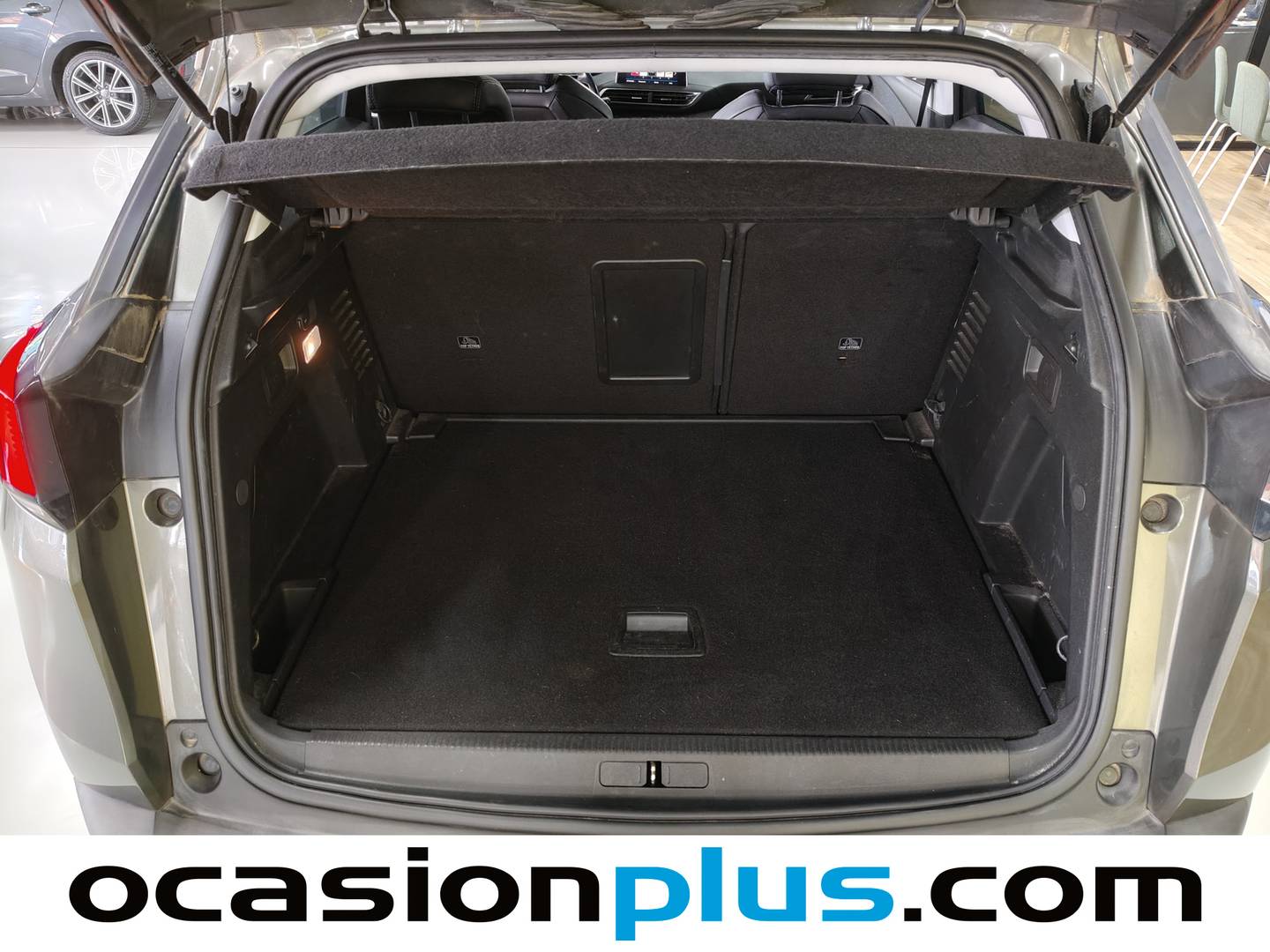 Foto asientos delanteros Peugeot 3008 Peugeot 3008 BlueHDI 130 S&S Allure EAT8 (130 CV)